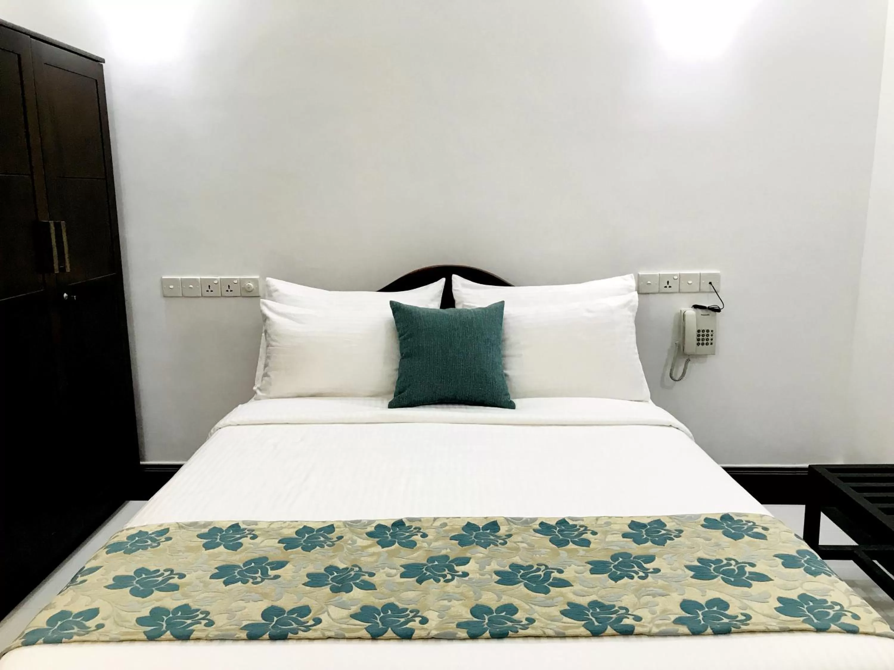 Bedroom, Bed in Siluni's Villa