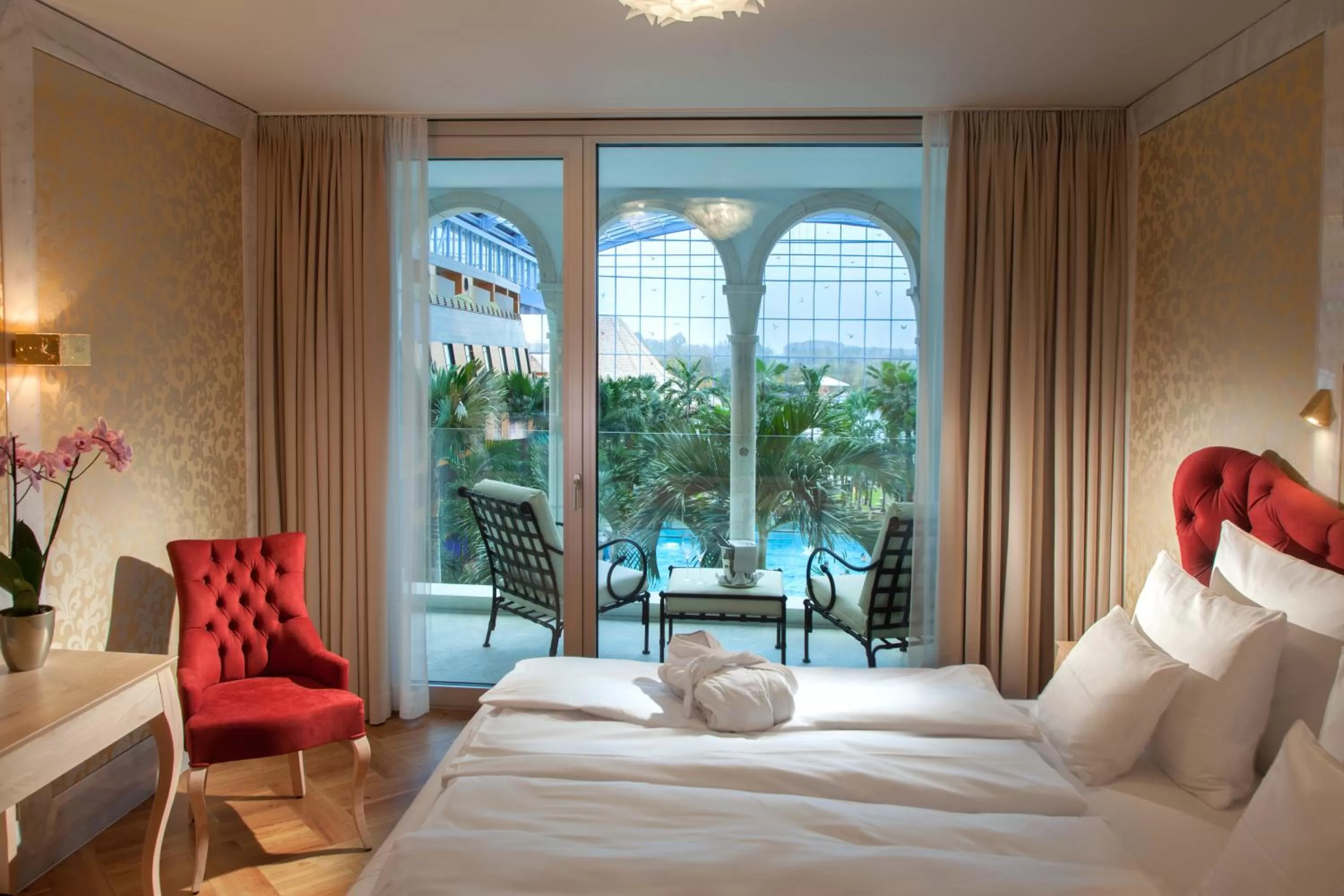 Photo of the whole room, Bed in Hotel Victory Therme Erding