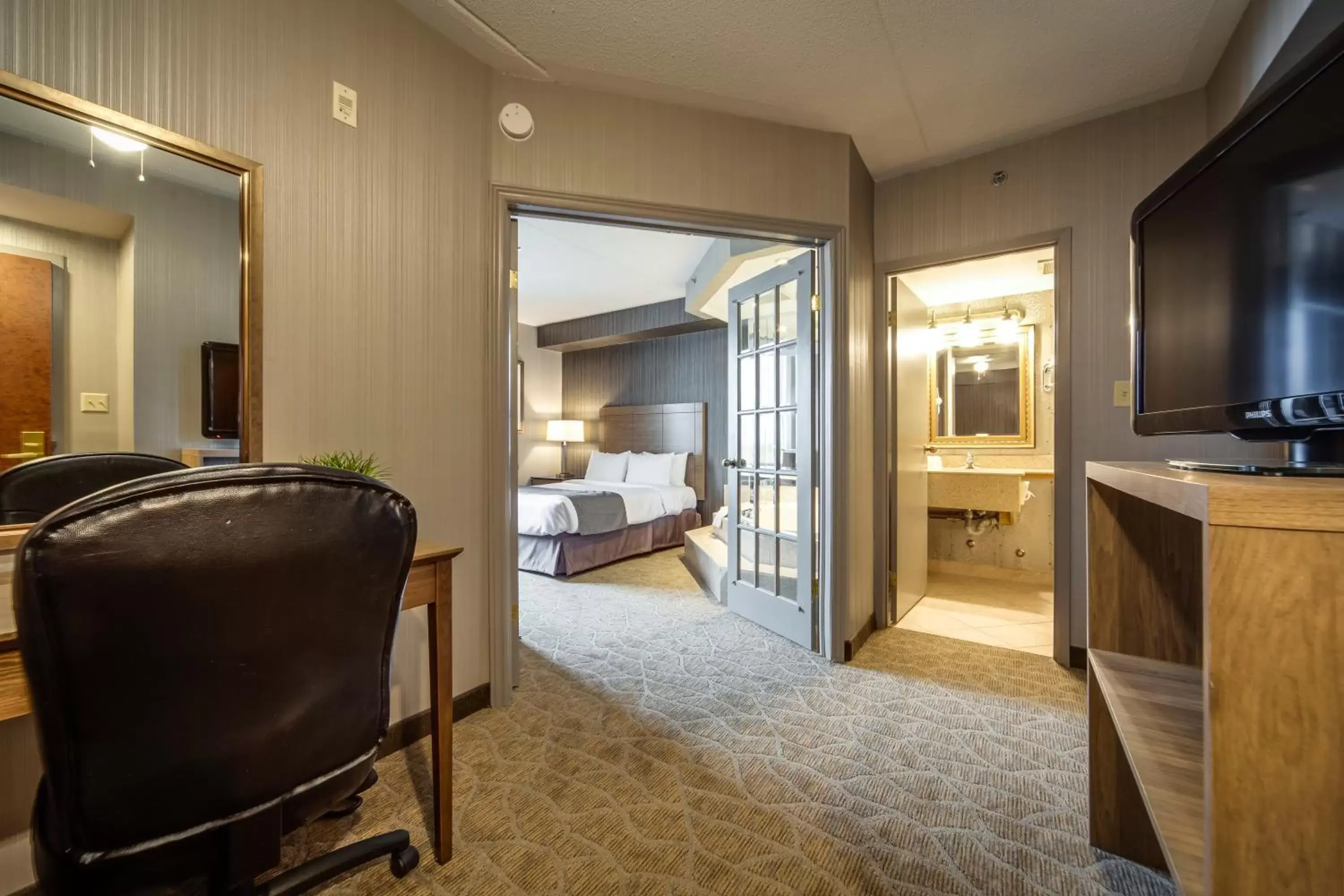 Bedroom, Bed in Monte Carlo Inn Airport Suites Bedroom, Bed in Monte Carlo Inn Airport Suites