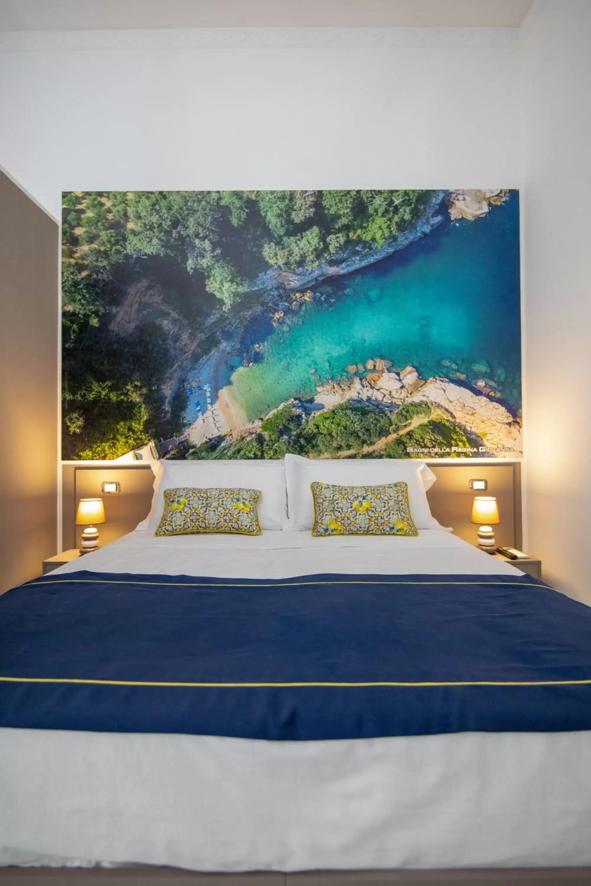 Photo of the whole room, Bed in Palazzo Caracciolo del Sole Photo of the whole room, Bed in Palazzo Caracciolo del Sole