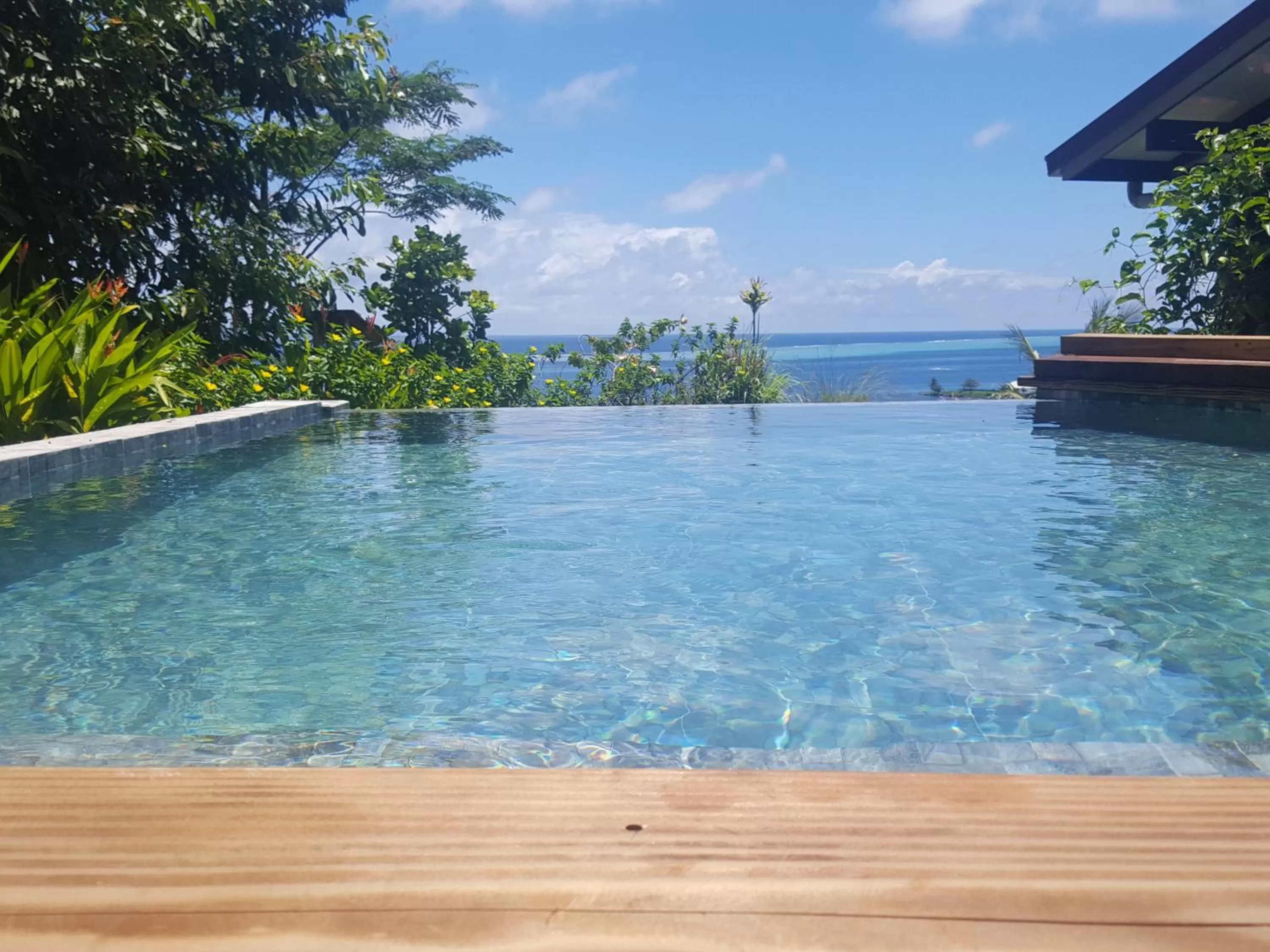 Swimming pool in Faré Mahi Mahi