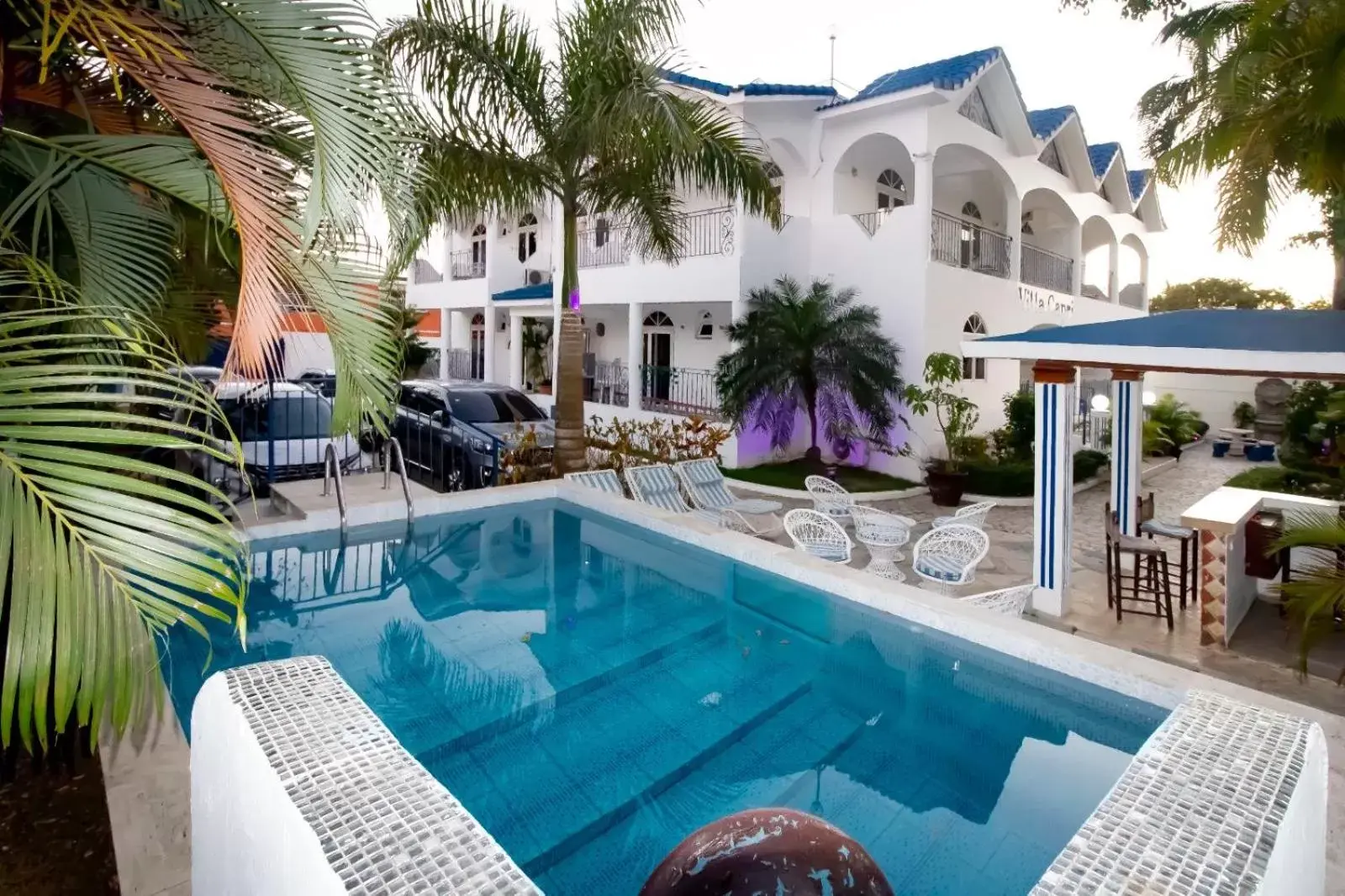 Swimming Pool in Hotel Villa Capri