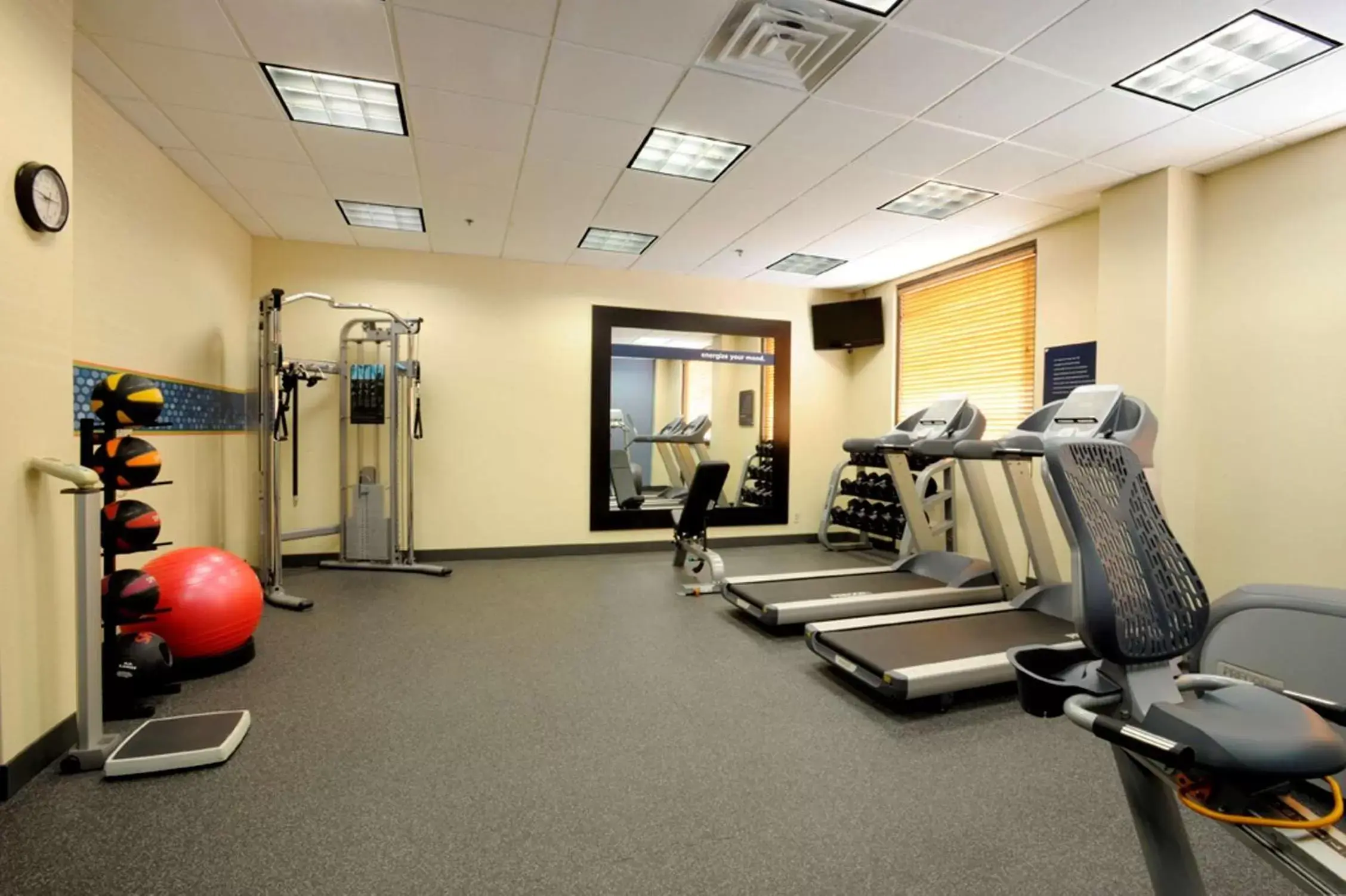 Fitness centre/facilities in Hampton Inn Louisville Downtown Fitness centre/facilities in Hampton Inn Louisville Downtown