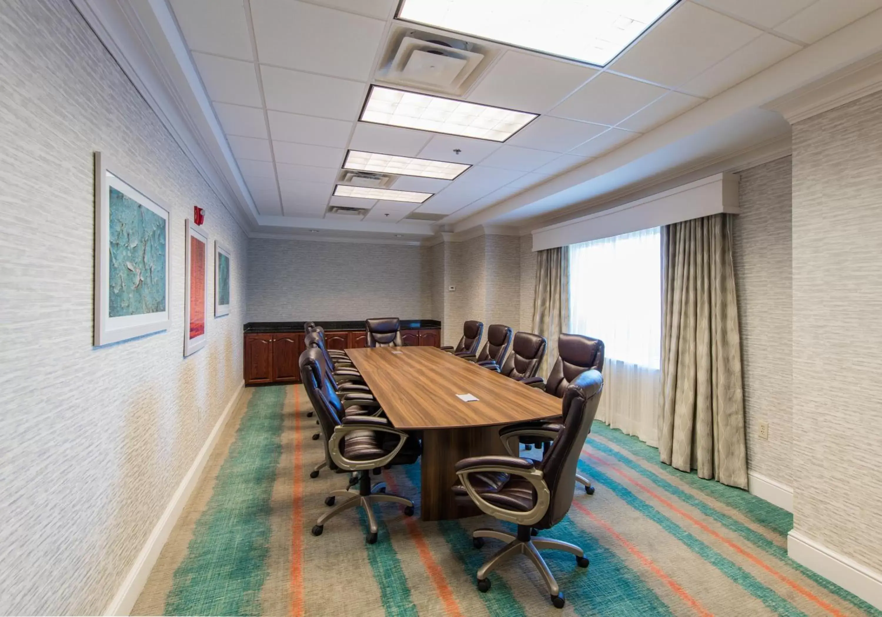 Meeting/conference room in Holiday Inn Hotel & Suites Lake City, an IHG Hotel