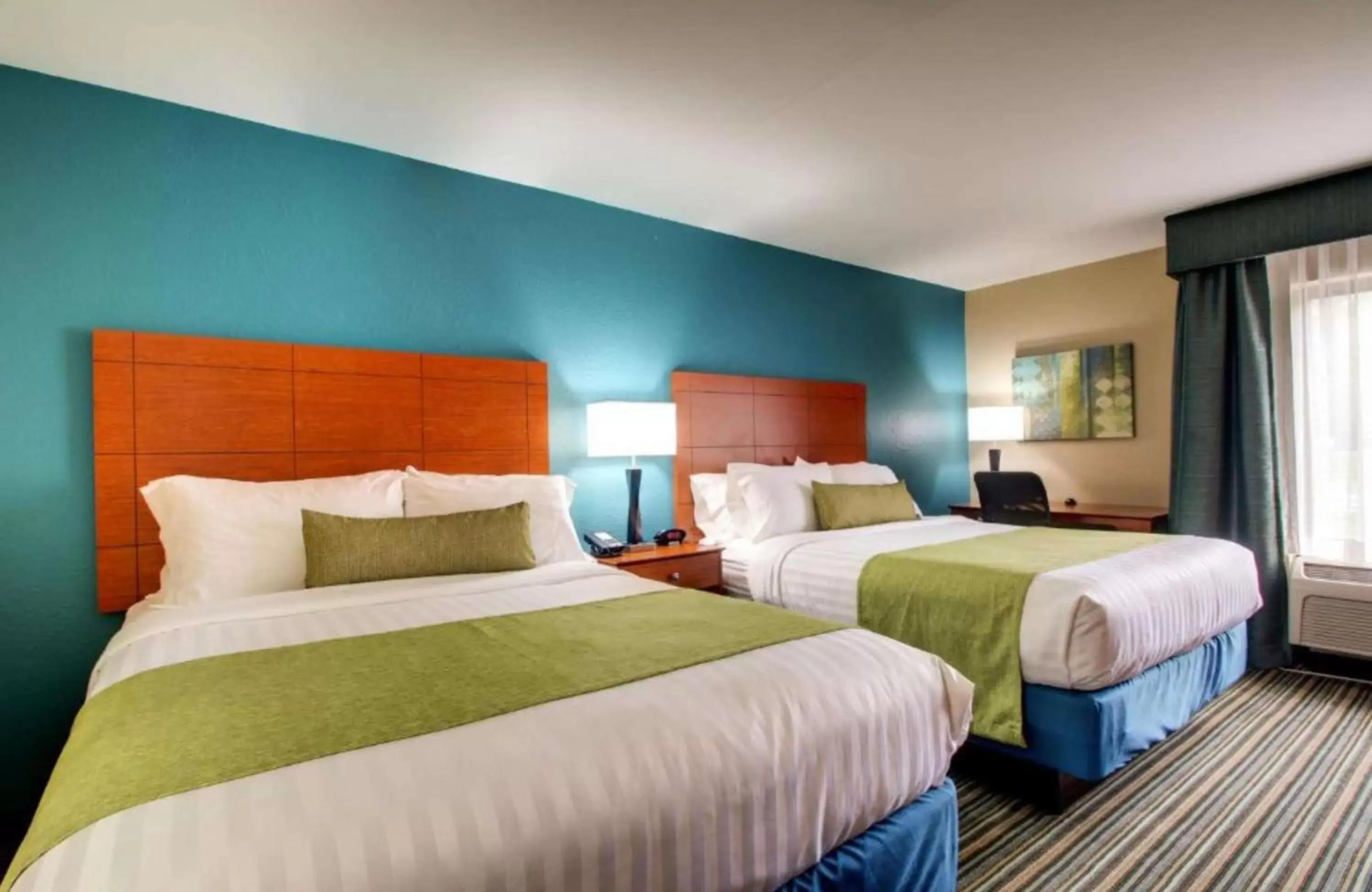 Bedroom, Bed in Best Western Eagles Inn Bedroom, Bed in Best Western Eagles Inn