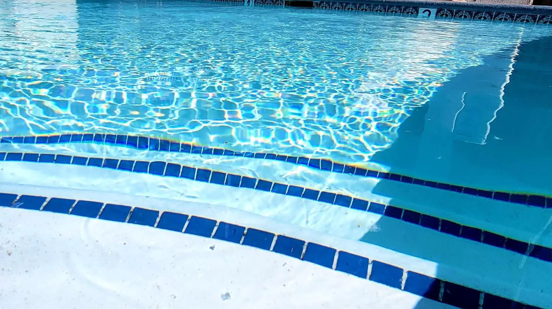 Swimming pool in Beachwalker Inn & Suites