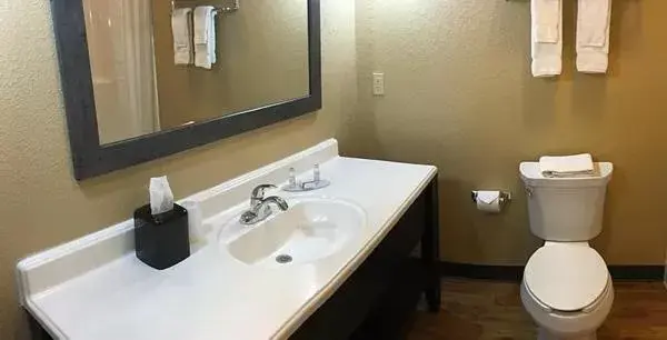 Bathroom in Sagebrush Hotel