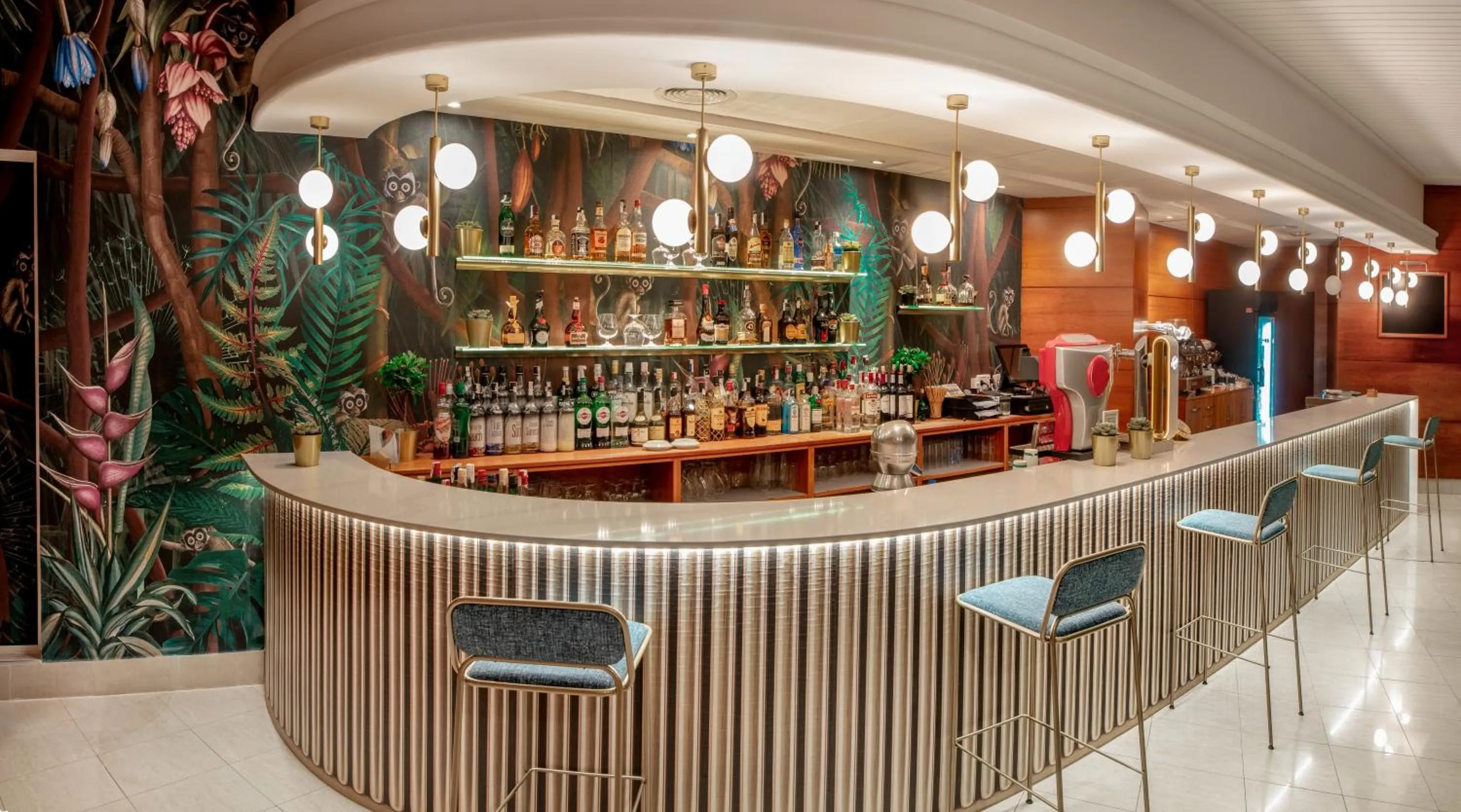 Lounge or bar in Hotel RH Victoria & Spa 4 Sup