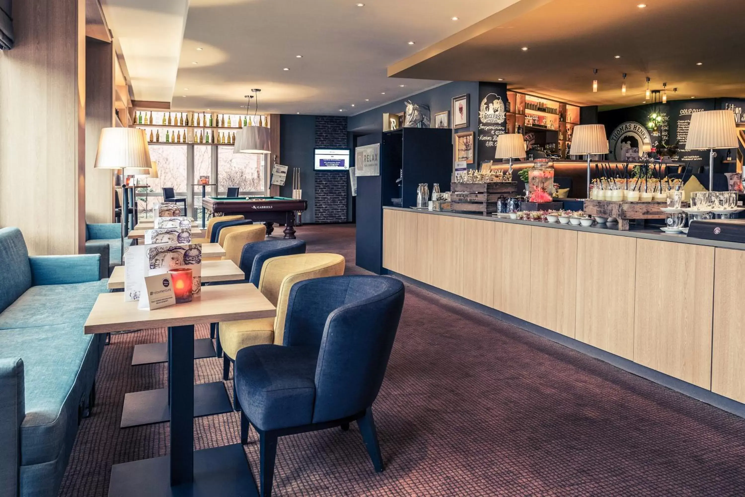 Lounge or bar in Mercure Hotel Hannover Medical Park