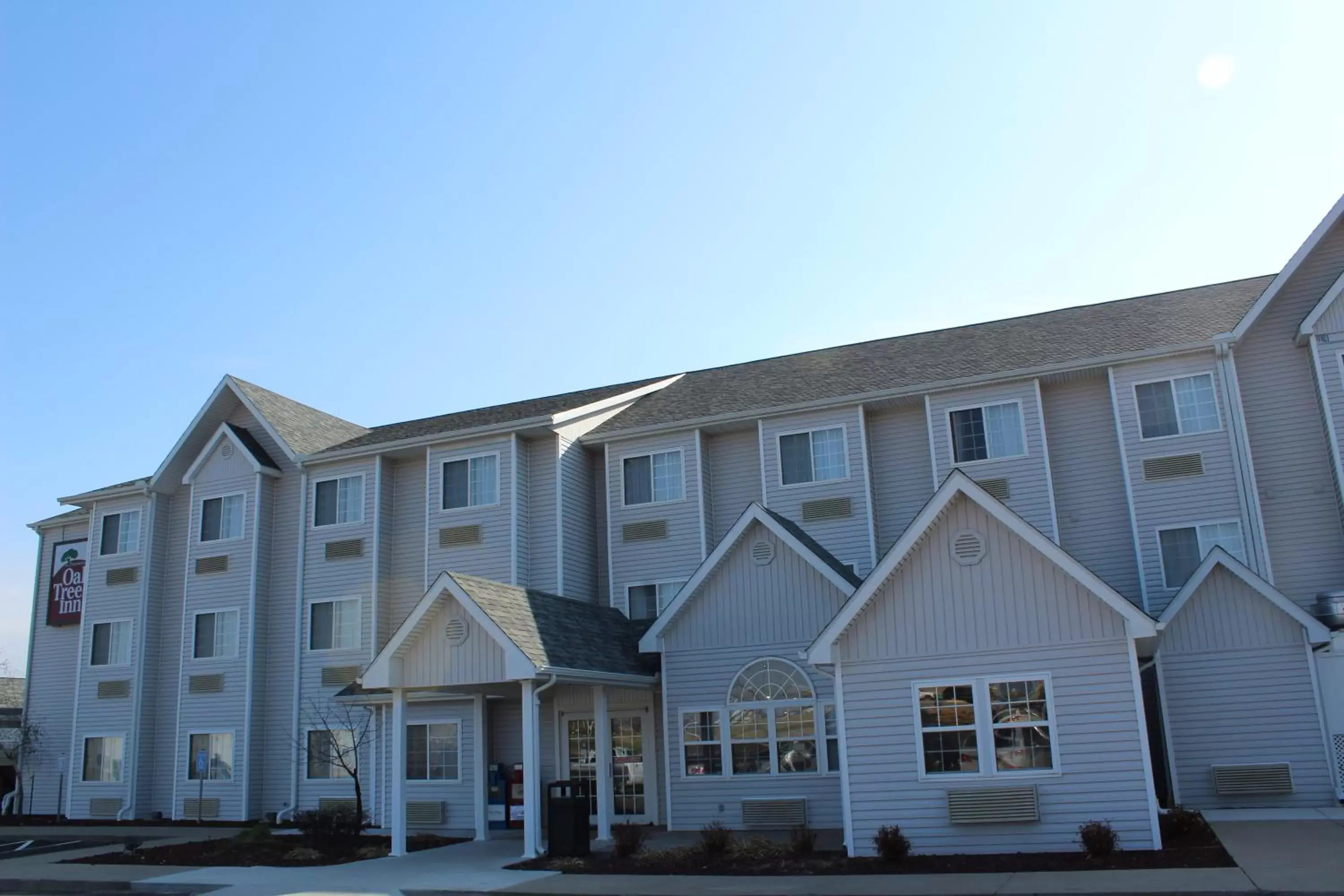 Facade/entrance, Property Building in Travelodge by Wyndham Fort Scott