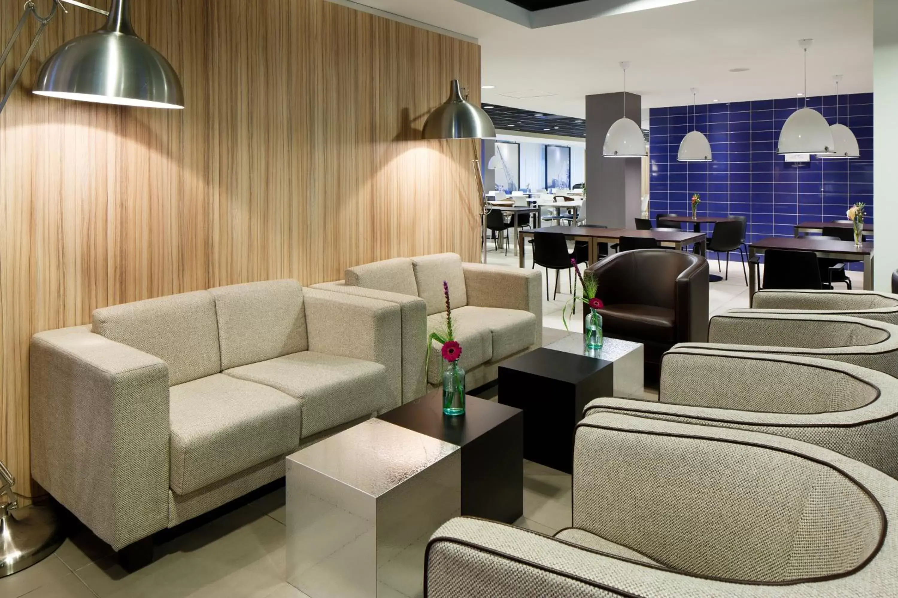 Property building, Seating Area in Holiday Inn Express Rotterdam - Central Station, an IHG Hotel