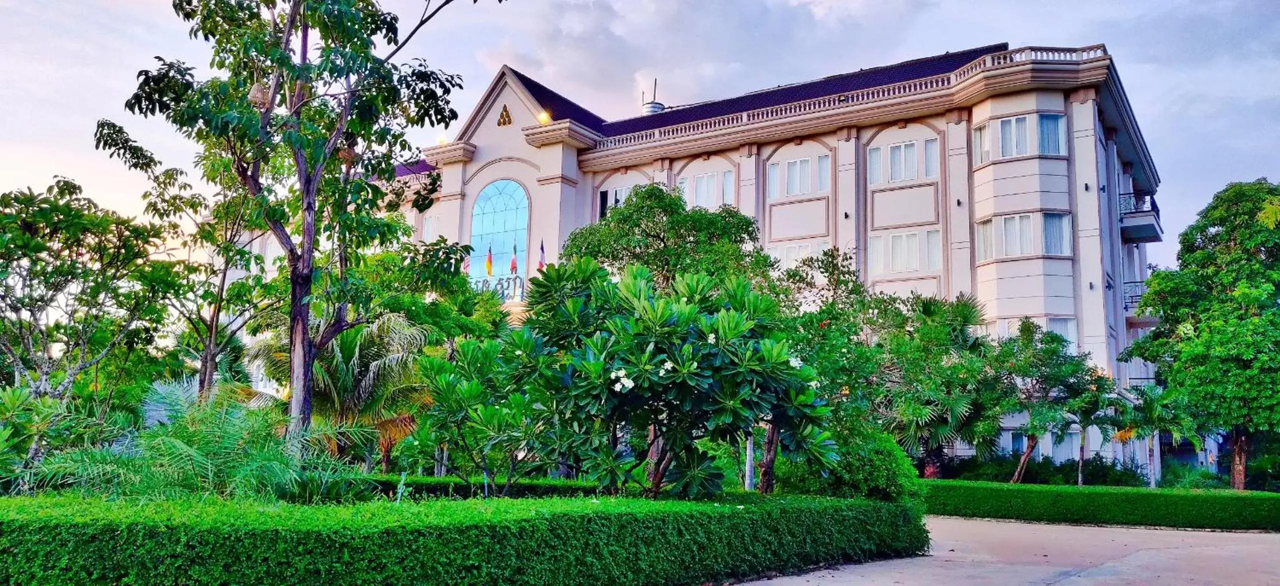 Property building in Glorious Hotel Property building in Glorious Hotel