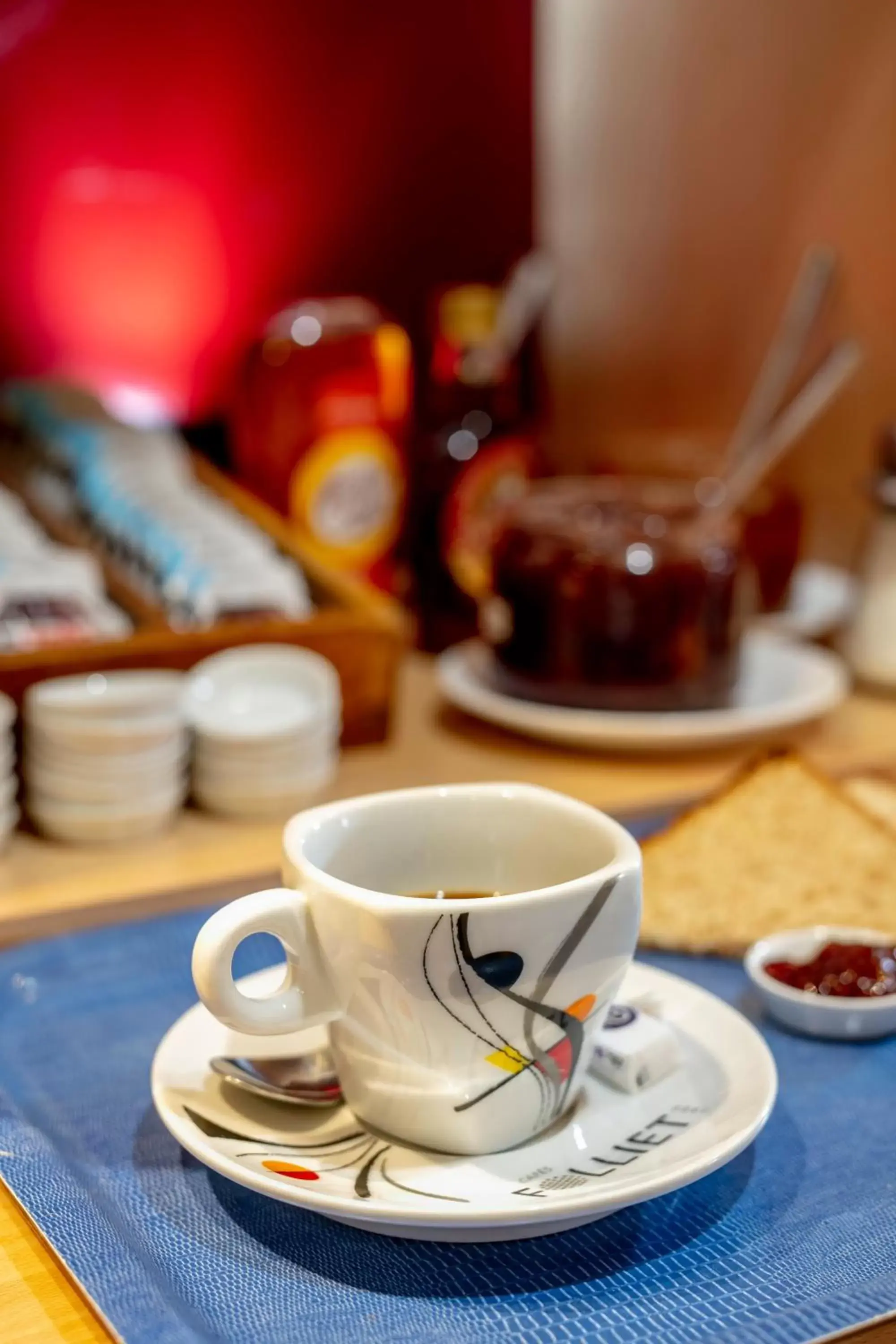 Buffet breakfast in Ostal Hotel Pau Universite