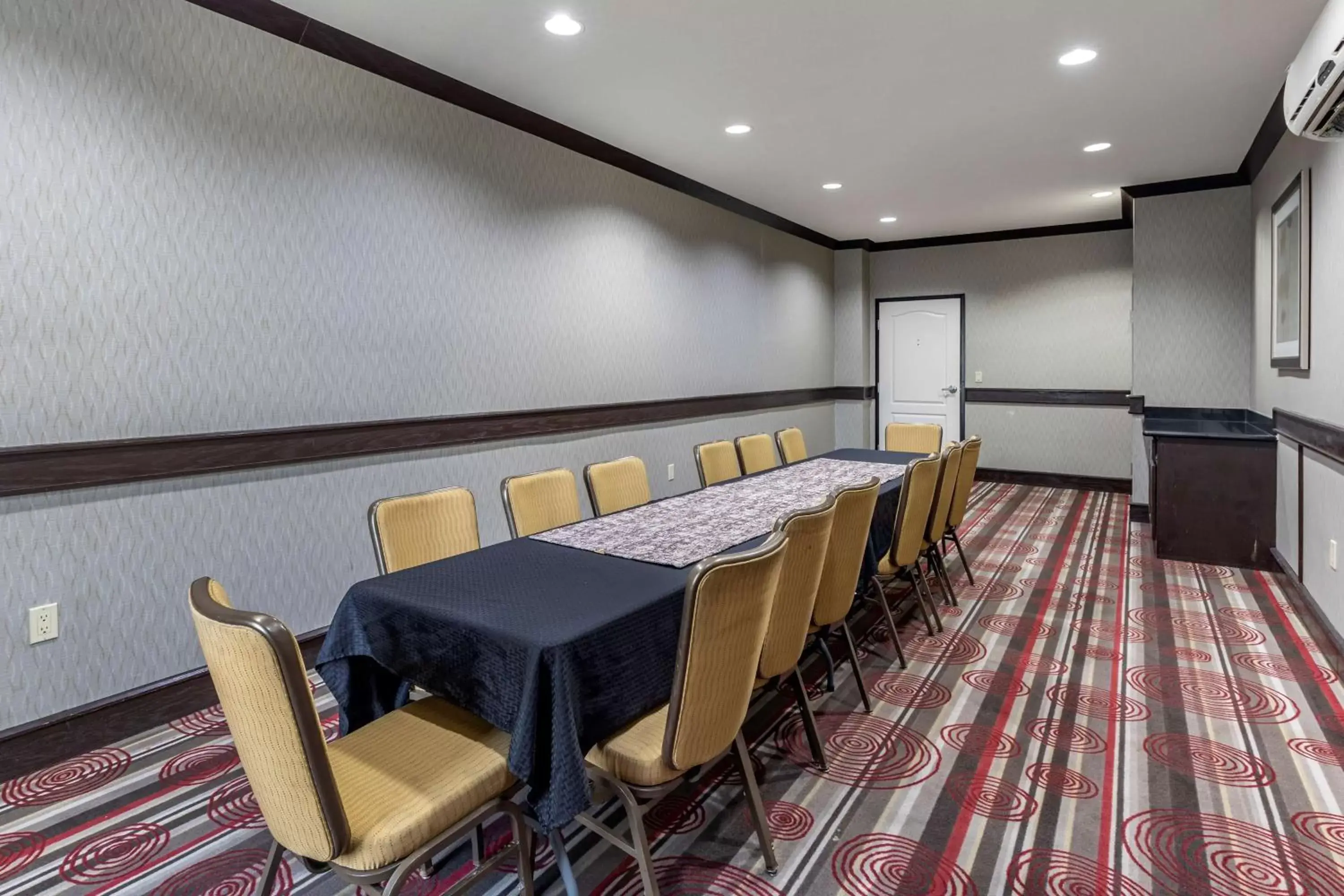 Meeting/conference room in Best Western Plus DFW Airport West Euless