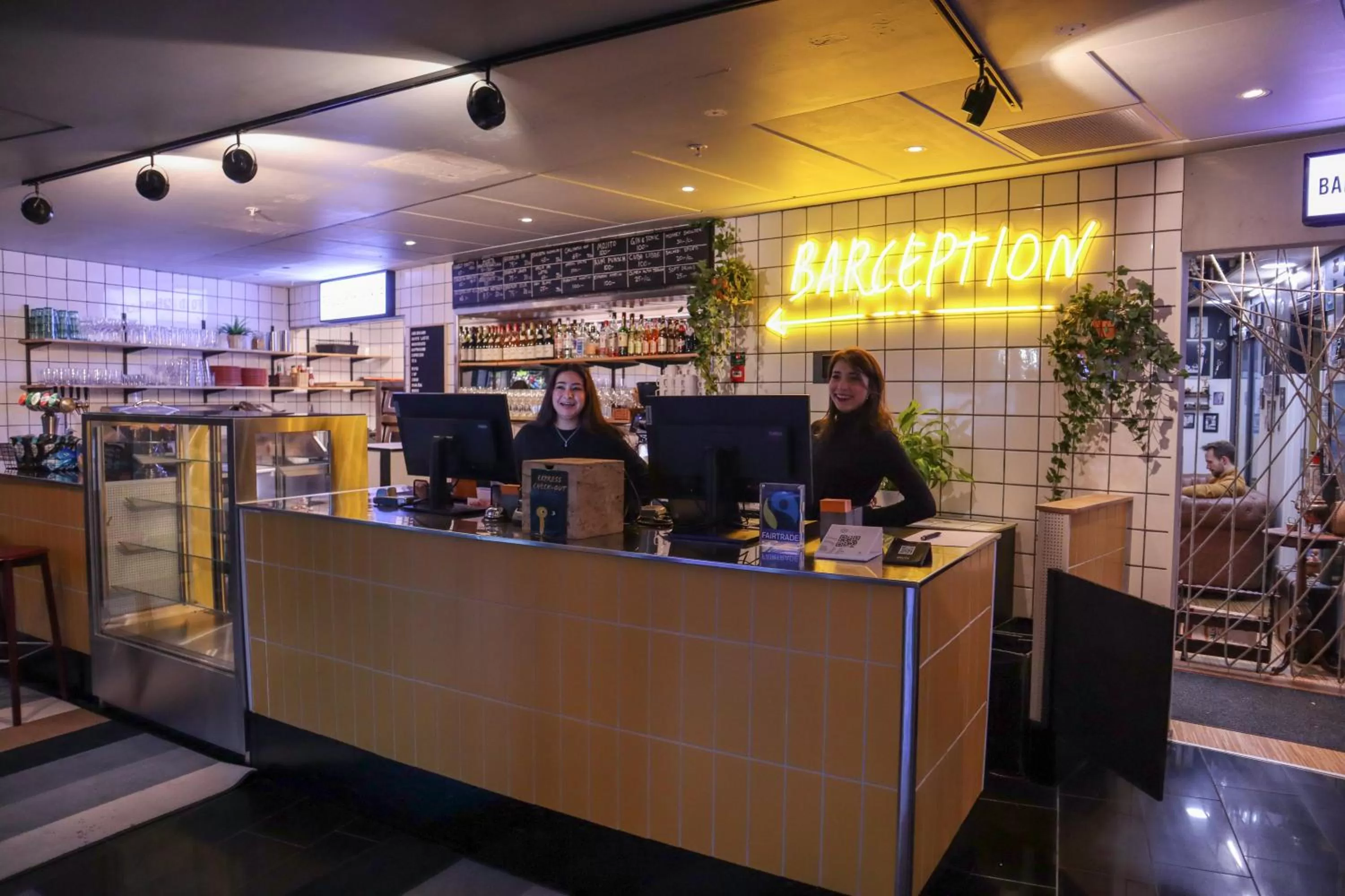 Lobby or reception in Comfort Hotel Malmö