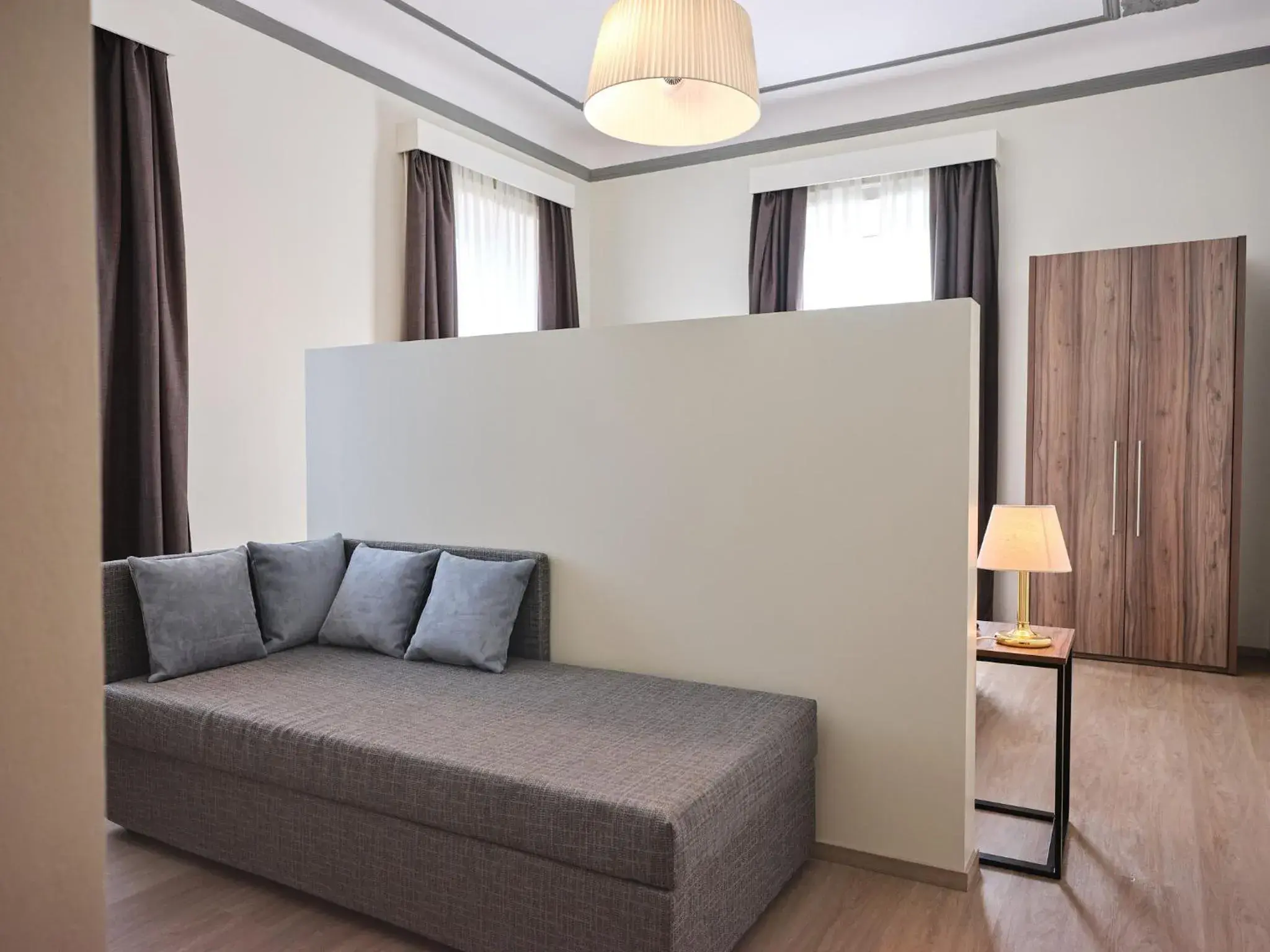 Bedroom, Seating Area in Hotel Ghiffa