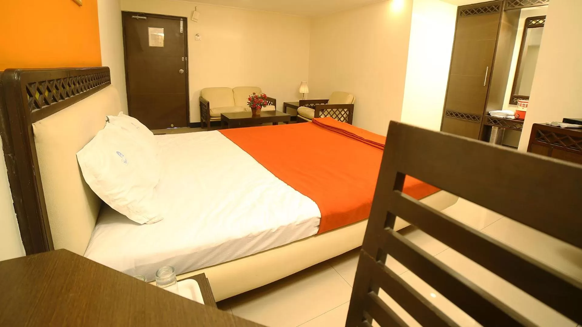 Bed in Hotel Rajavihar