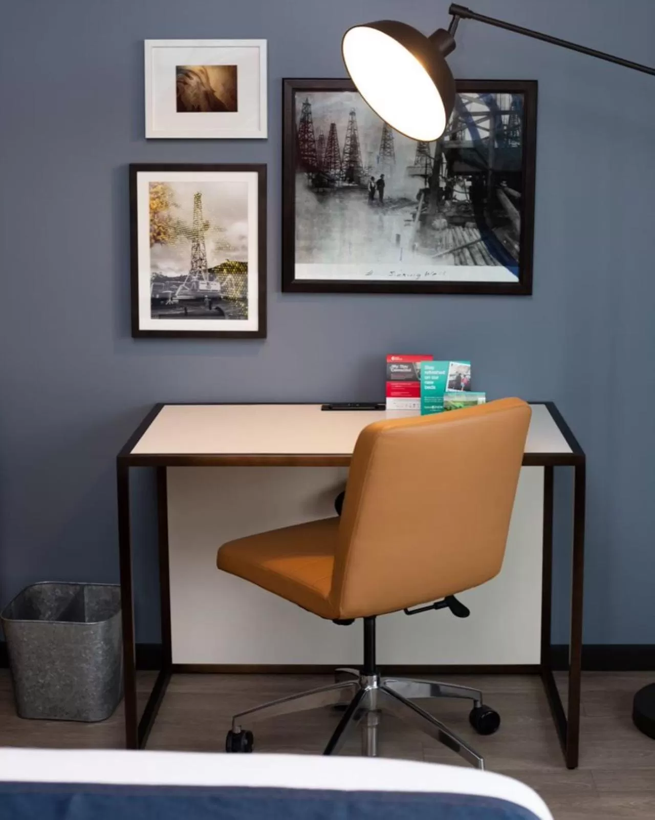 King Room - Hearing Accessible - Non-Smoking in Hotel Indigo Tulsa DWTN/Entertainment Area