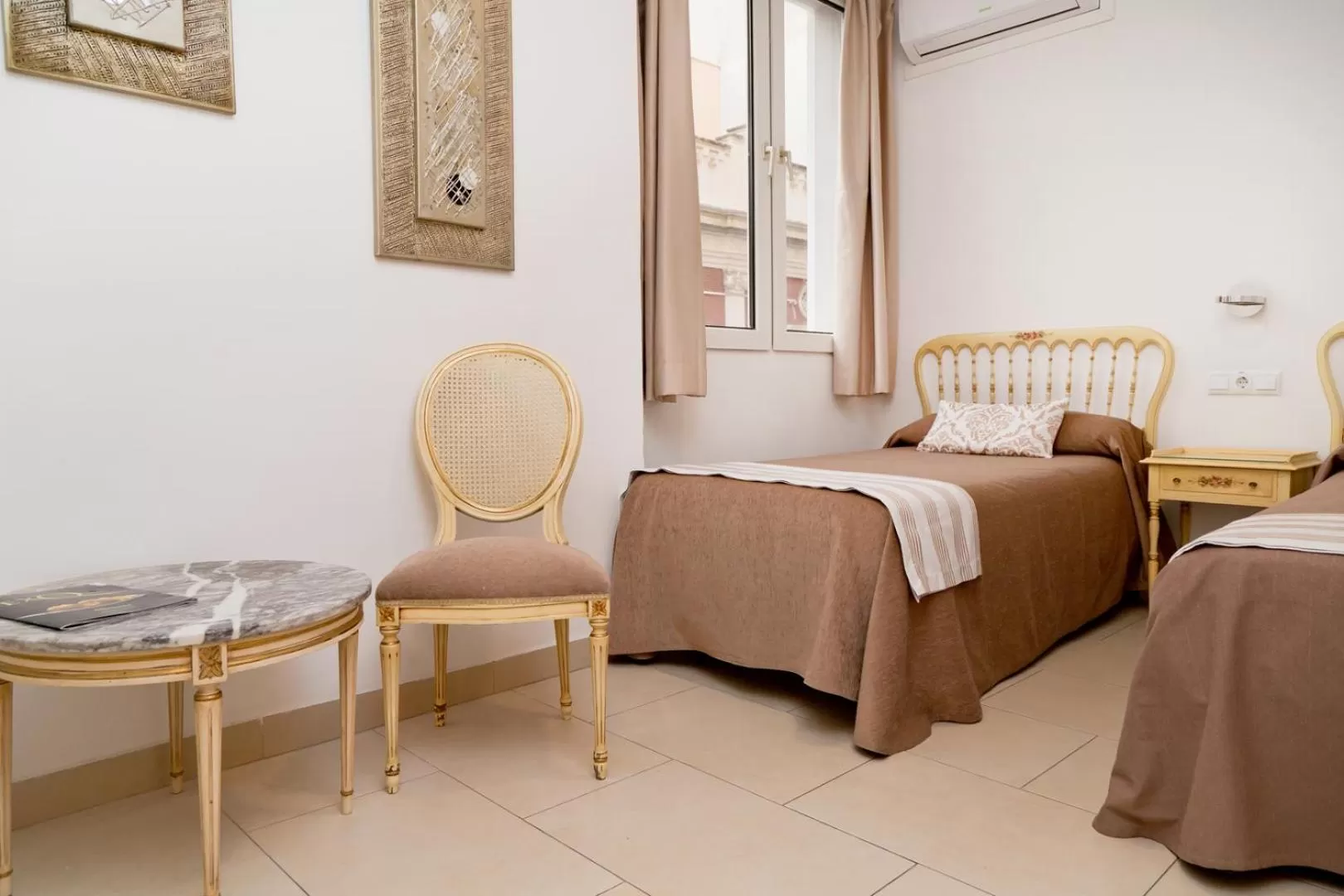 Bedroom, Bed in Hotel Marítimo Urban