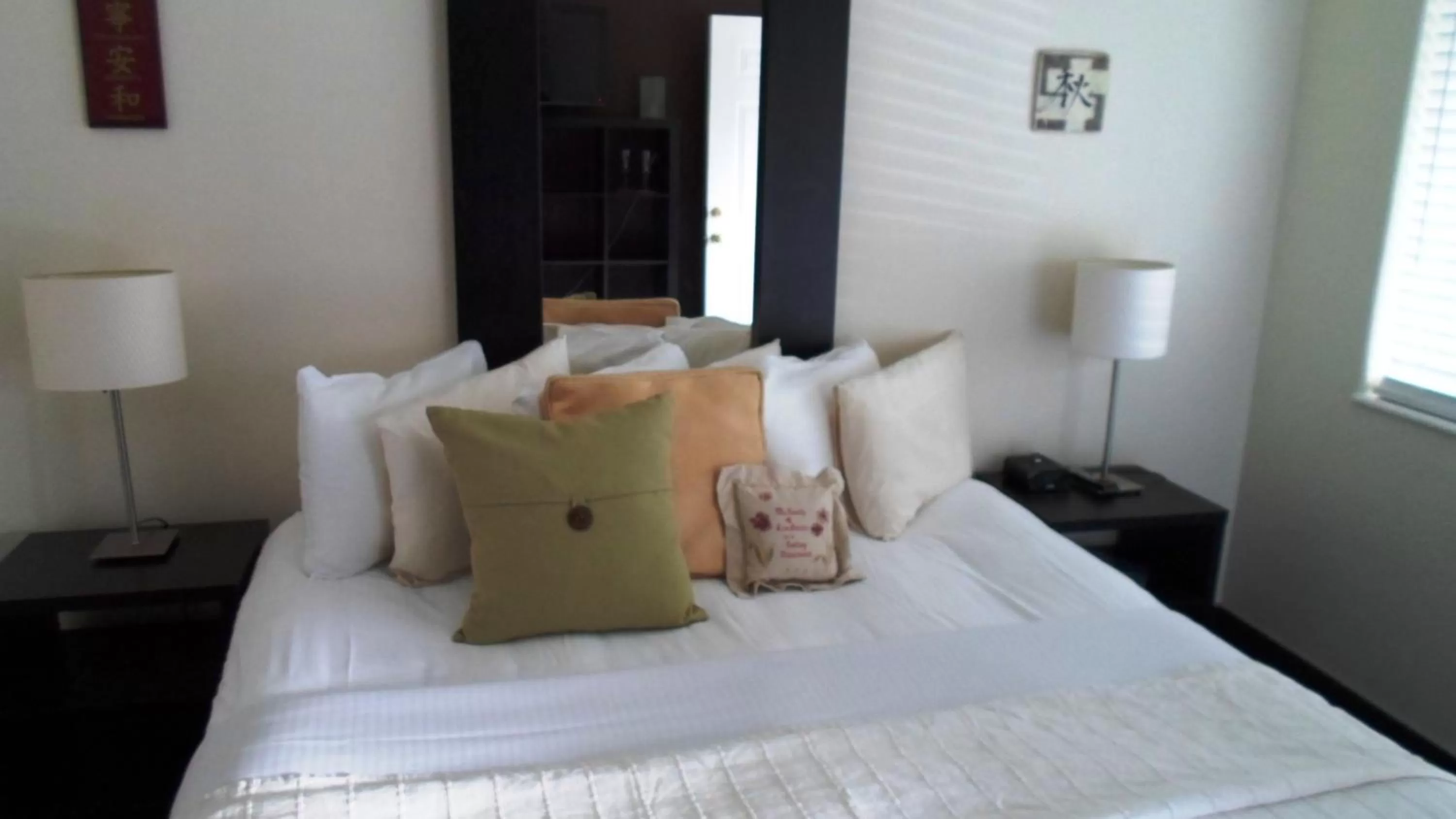 Bed in Paradice Motel