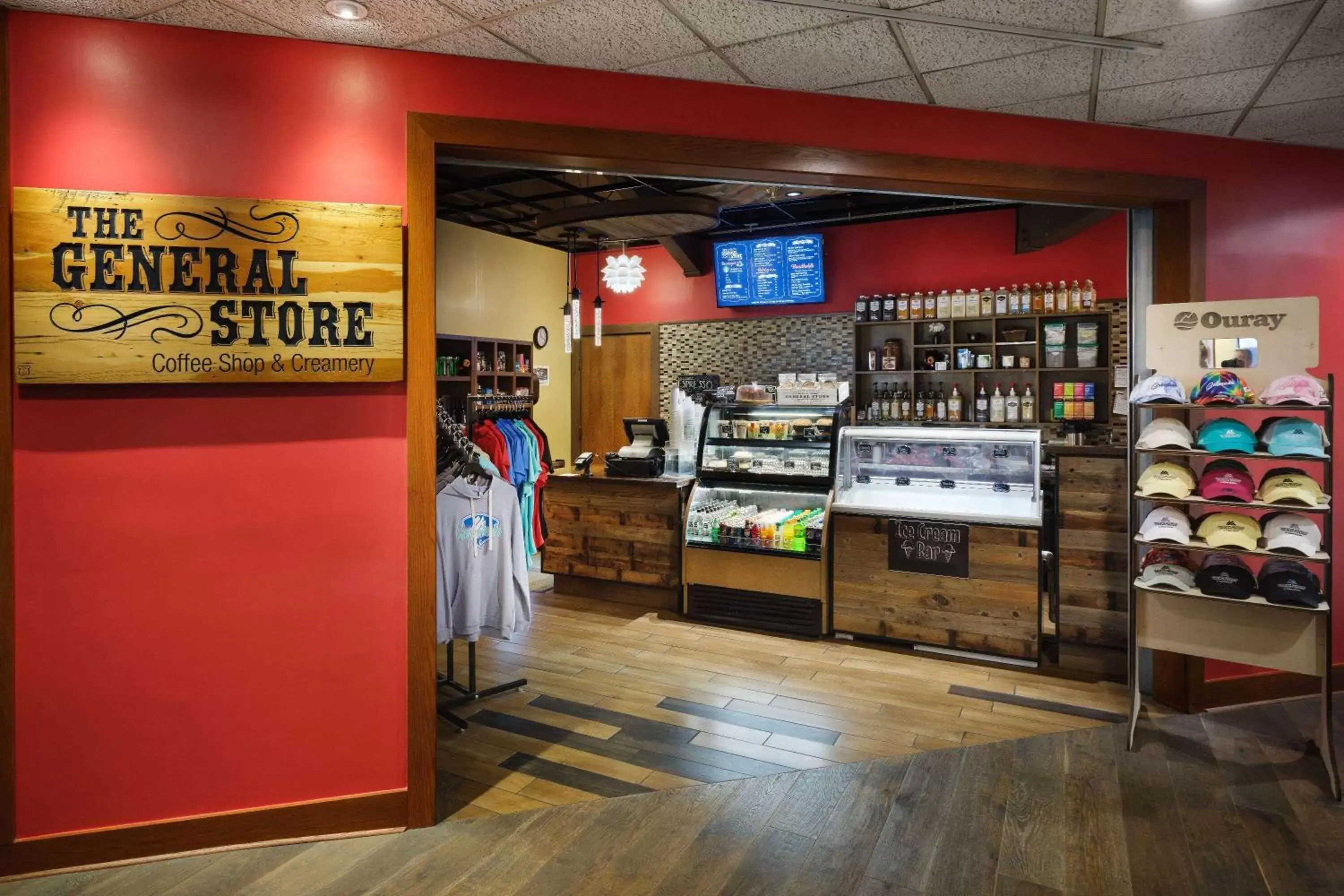 On-site shops in Cheyenne Mountain Resort, a Dolce by Wyndham