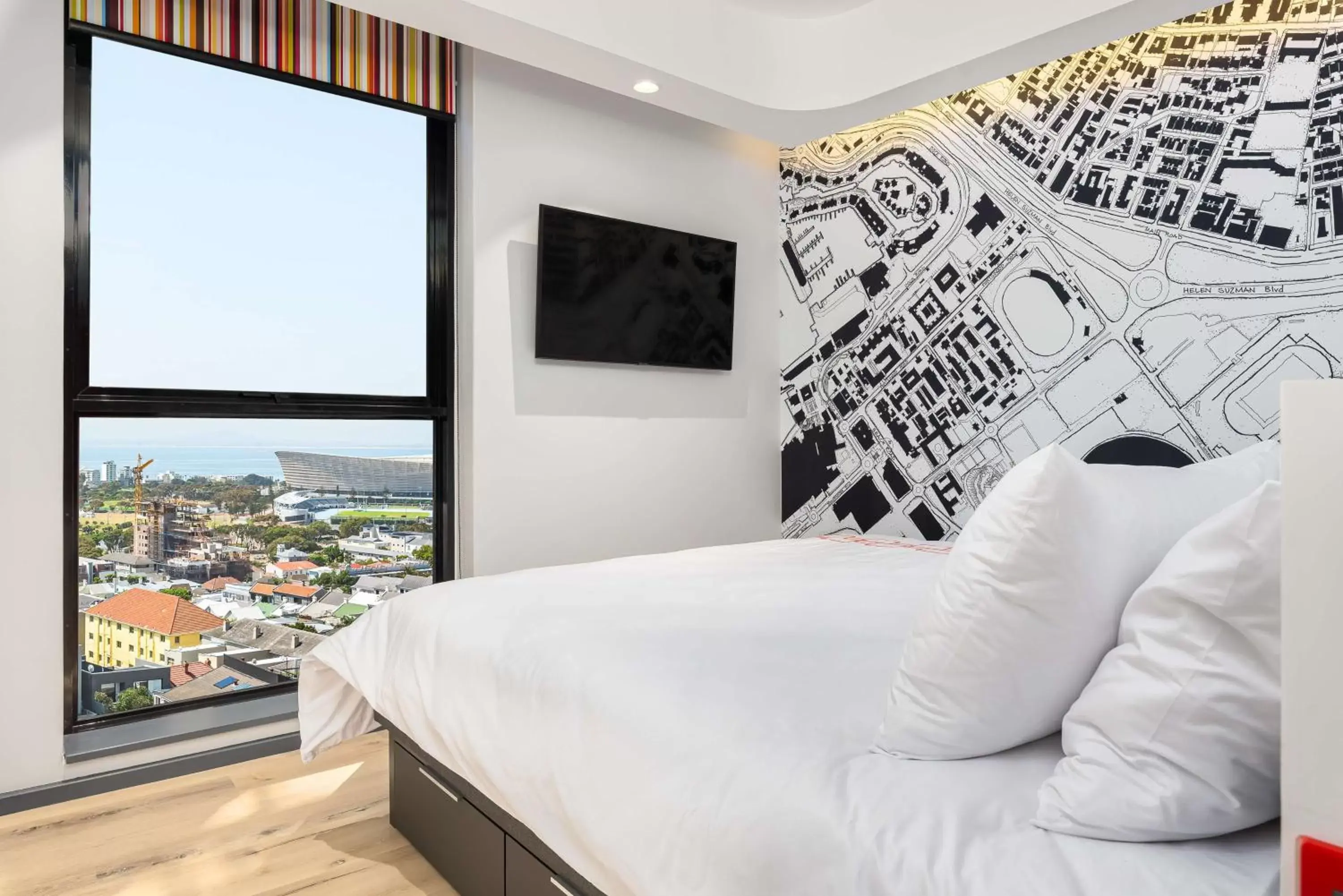 Photo of the whole room in ANEW Hotel Green Point Cape Town