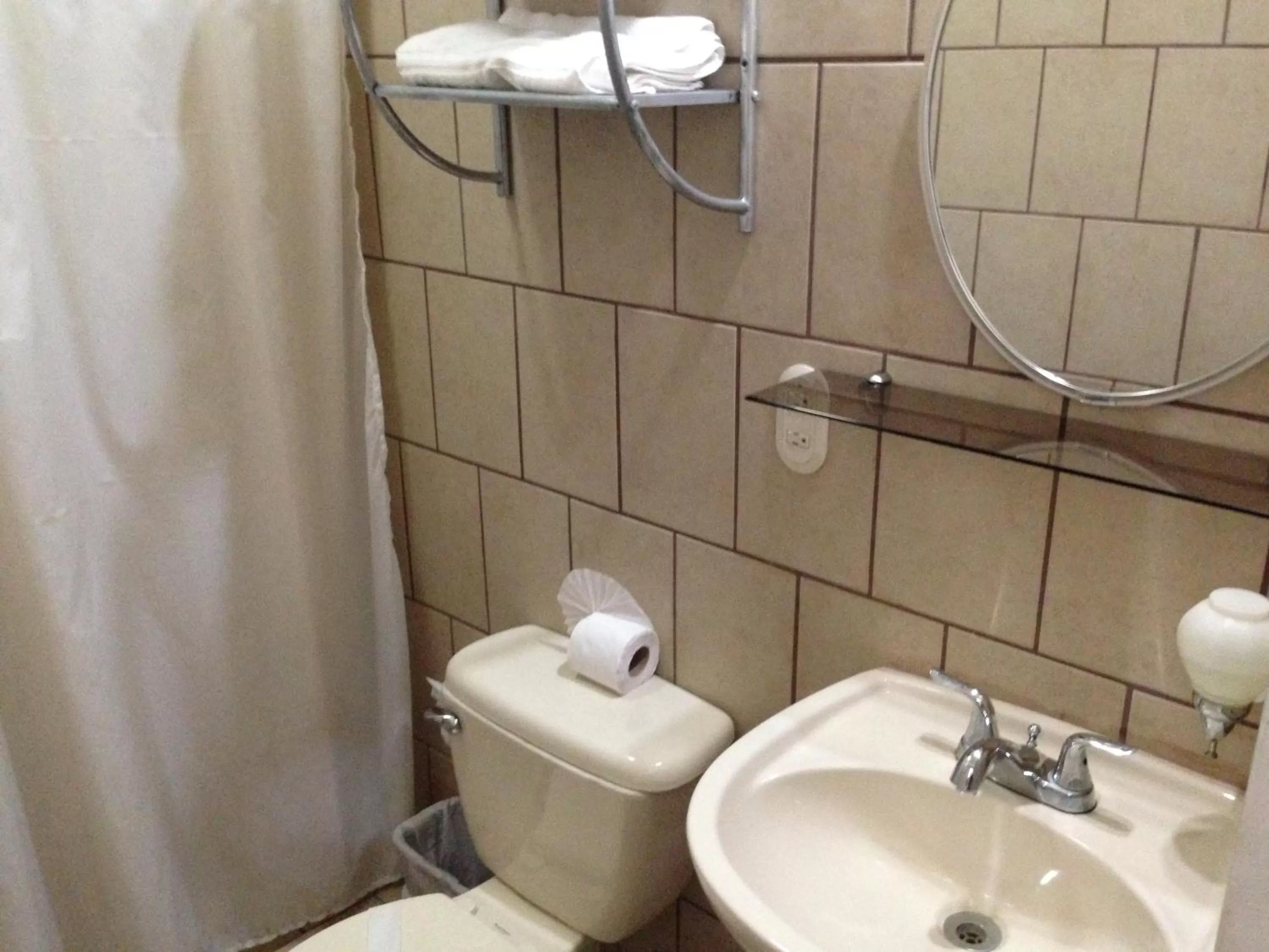 Bathroom in Hotel Mozonte