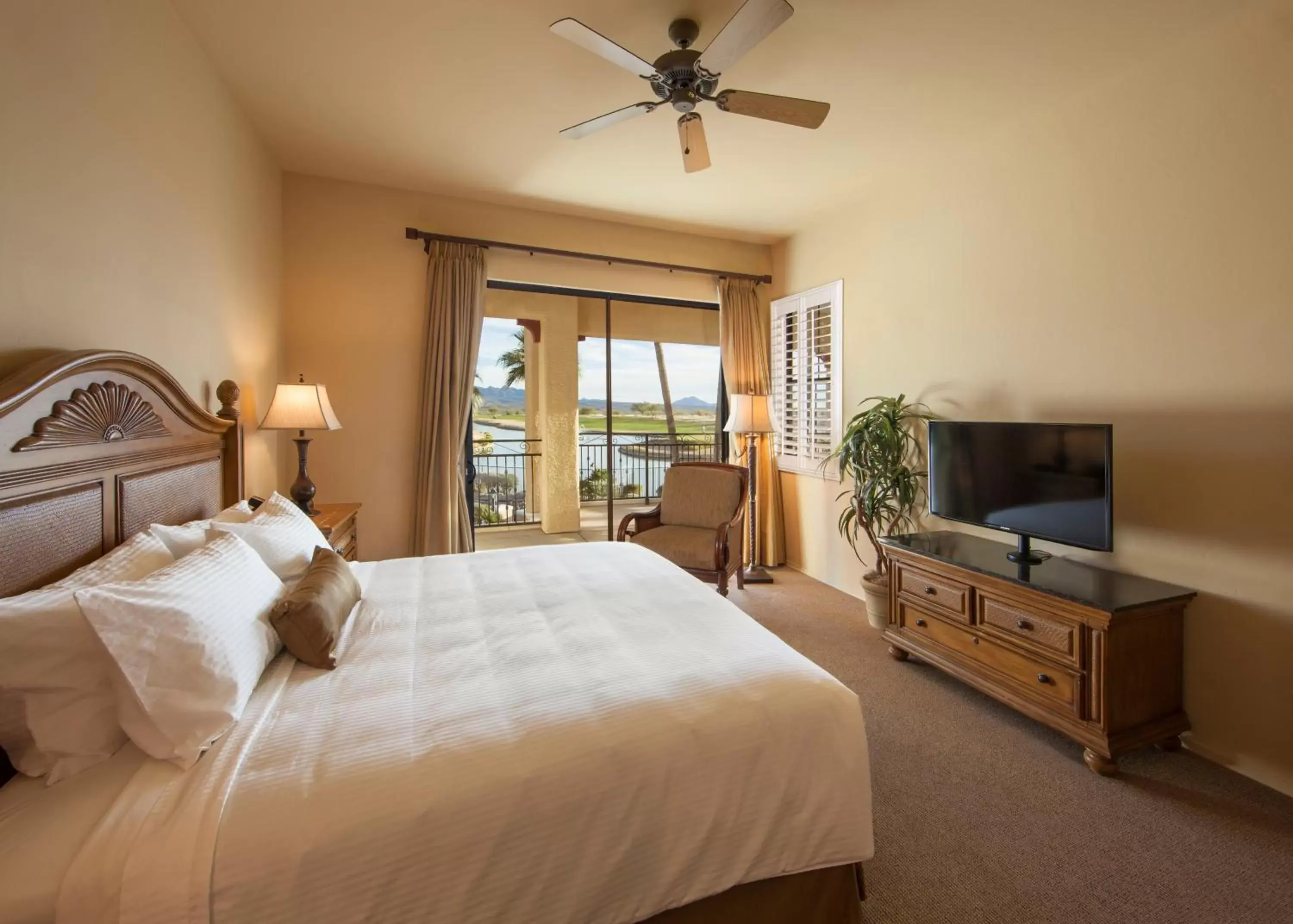 Bedroom in Canoa Ranch Golf Resort