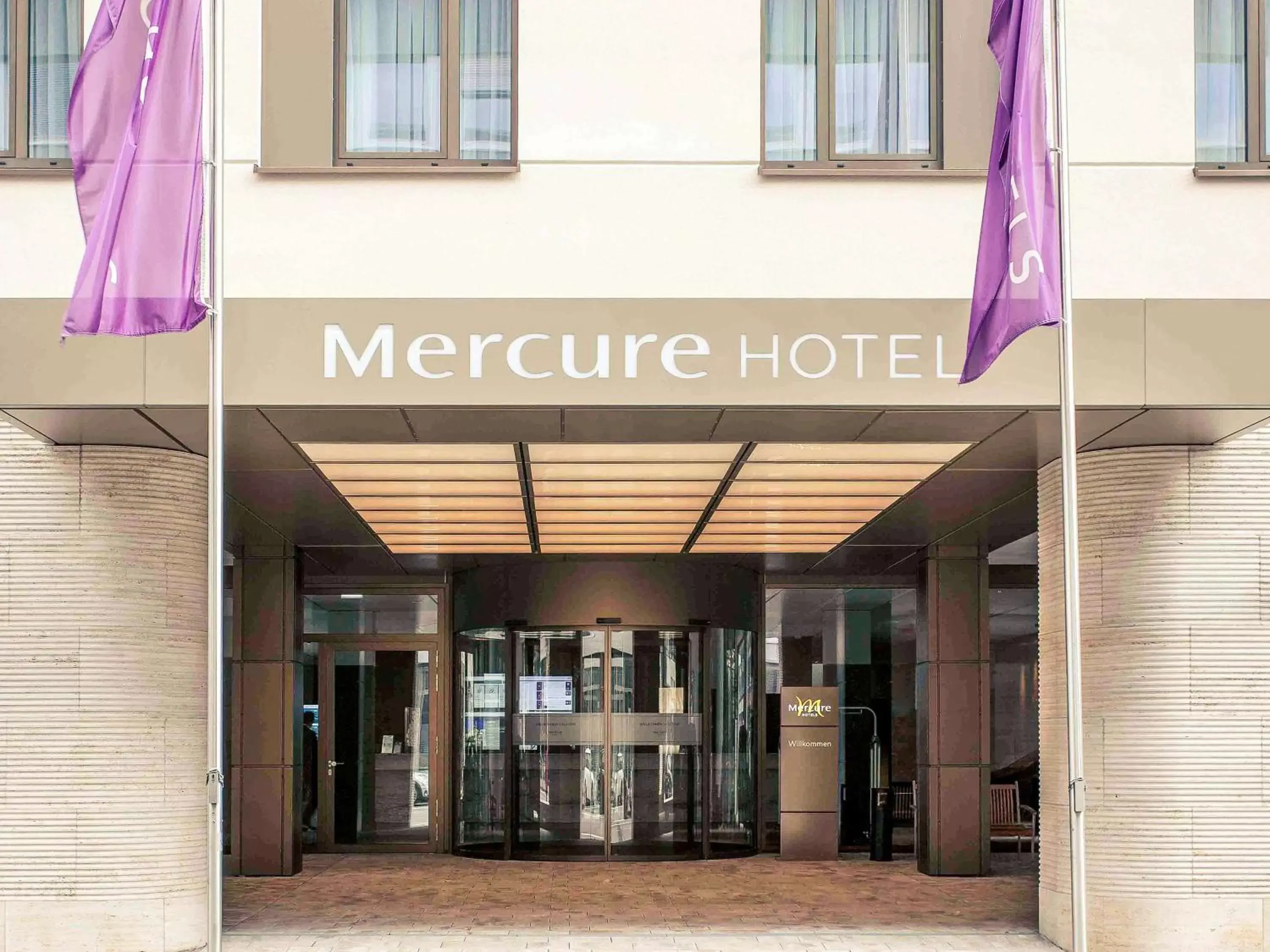 Property building in Mercure Hotel Wiesbaden City