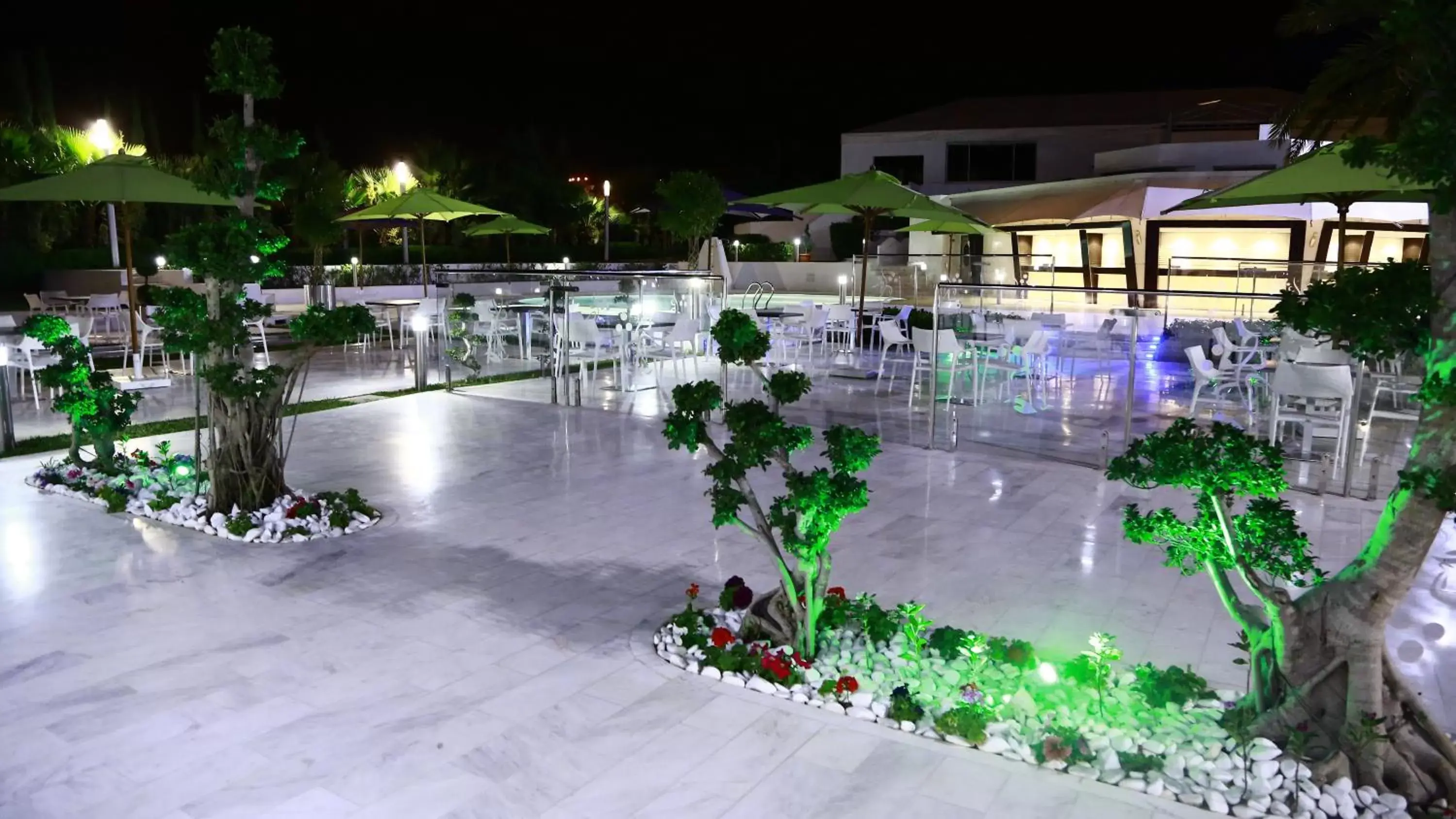 Patio, Property Building in The Penthouse Suites Hotel