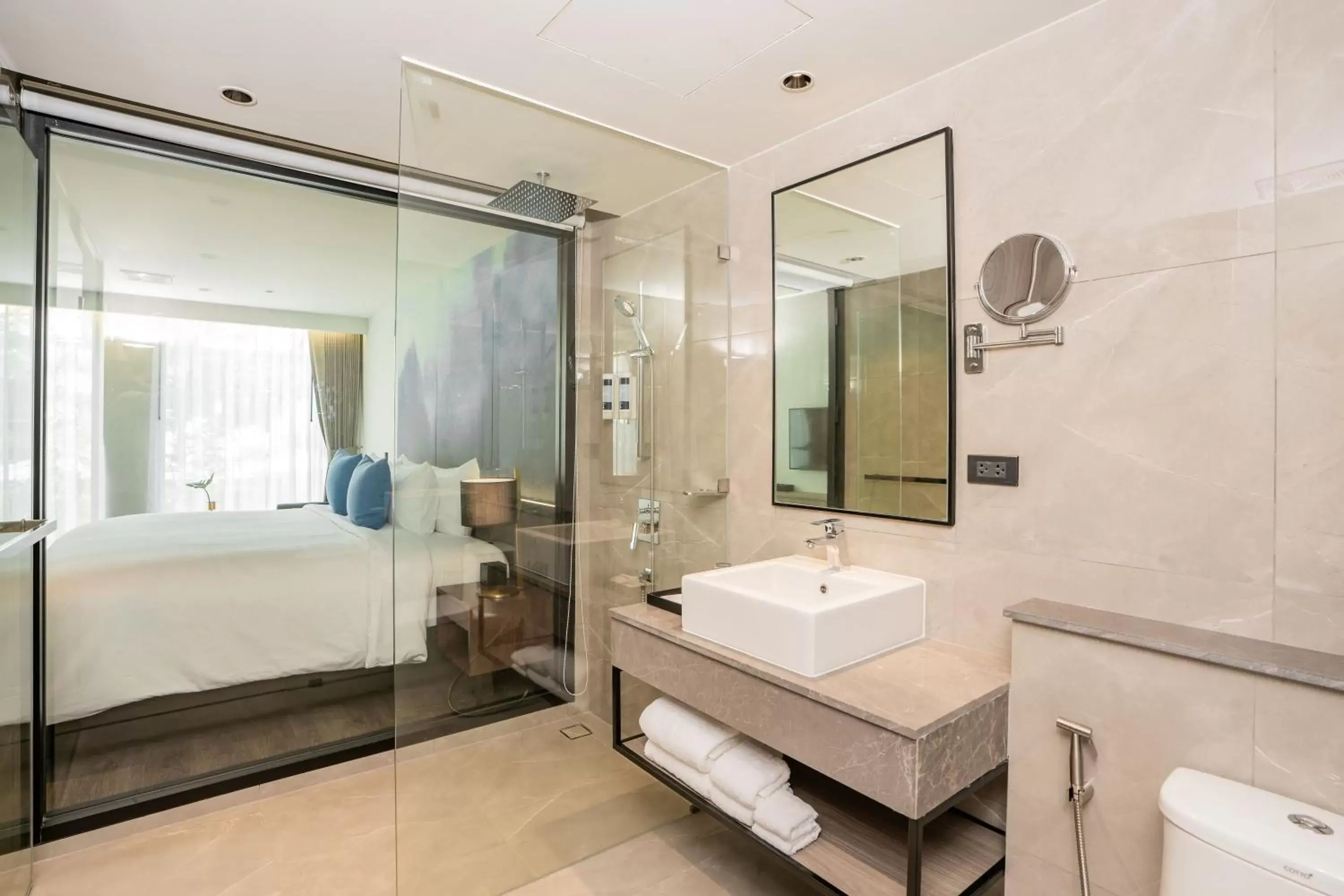 Bathroom in Best Western Plus Nexen Pattaya