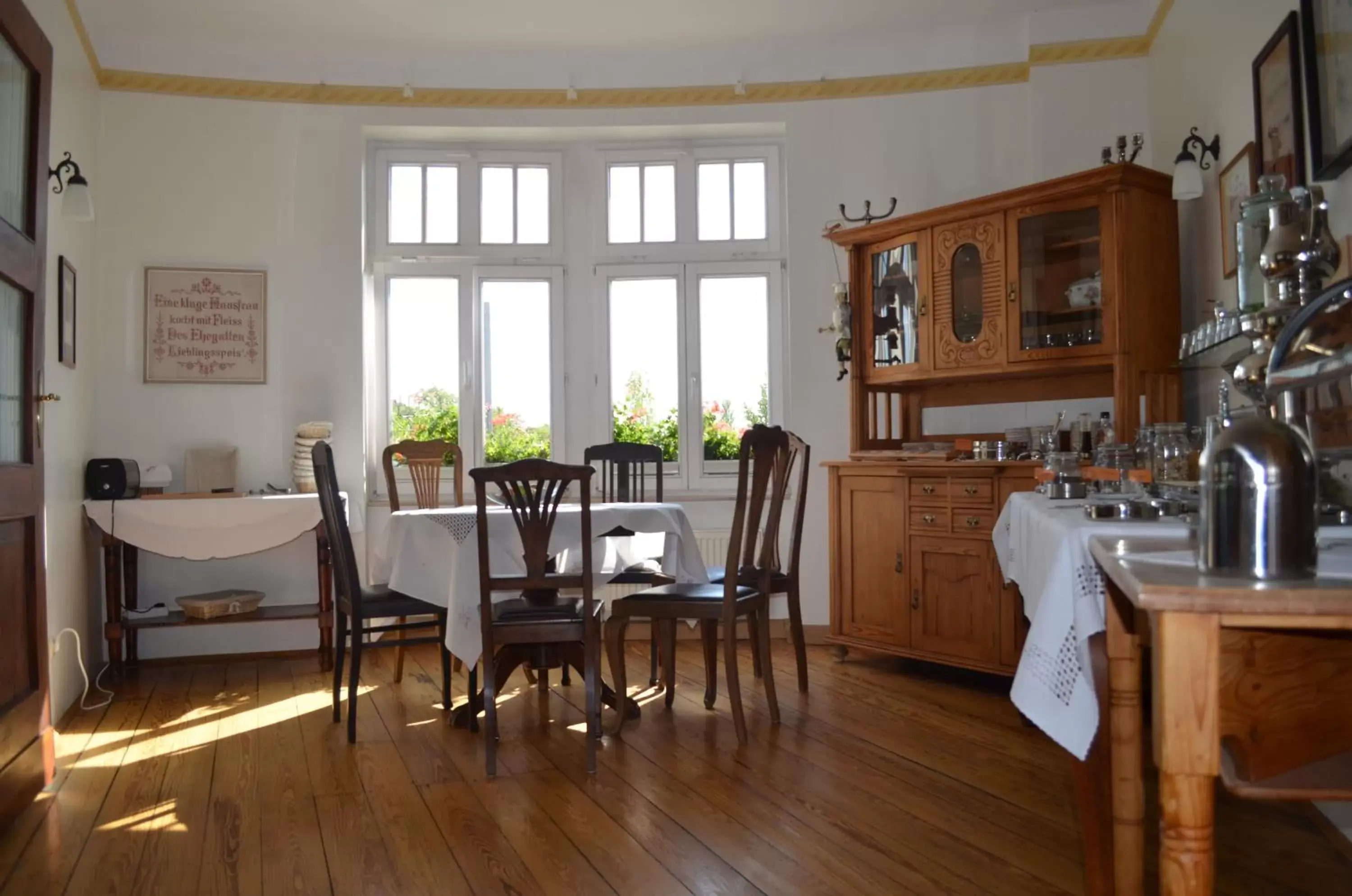 Restaurant/places to eat in Jahrhunderthotel Leipzig Restaurant/places to eat in Jahrhunderthotel Leipzig