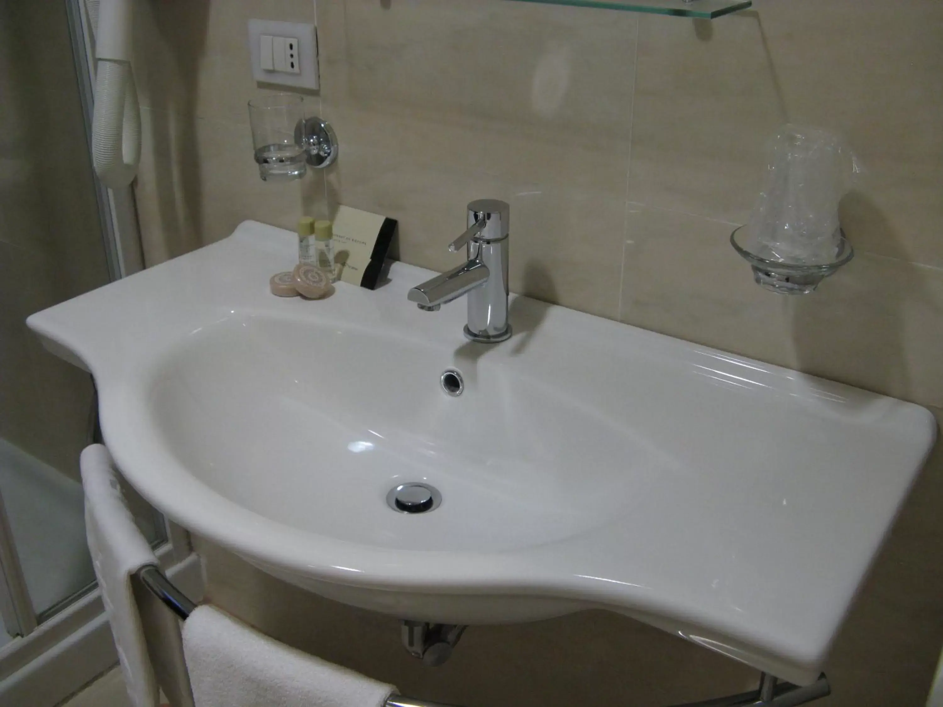 Bathroom in Hotel Principe d'Aragona