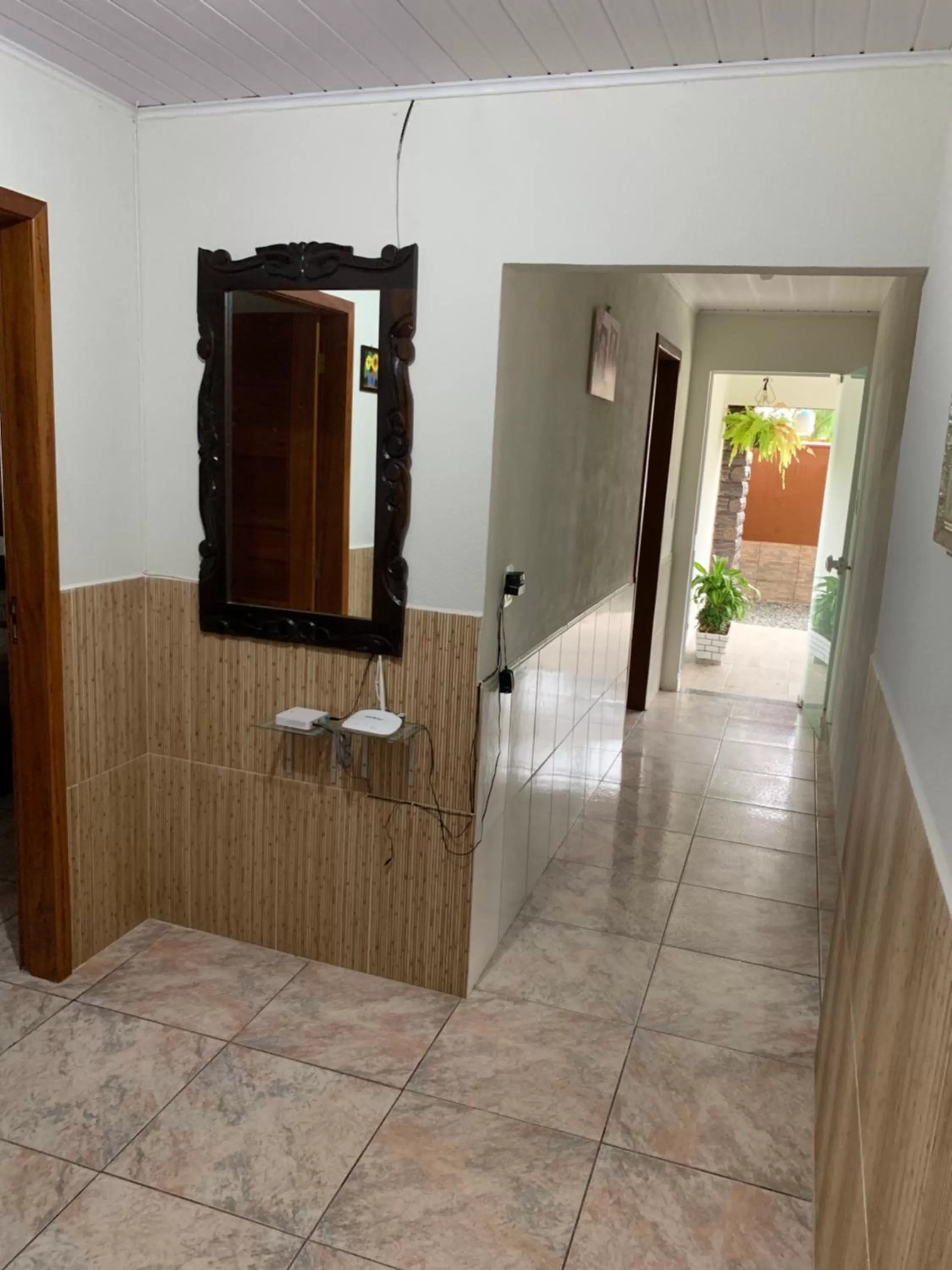 Living room, TV/Entertainment Center in Pousada Tio Tonho