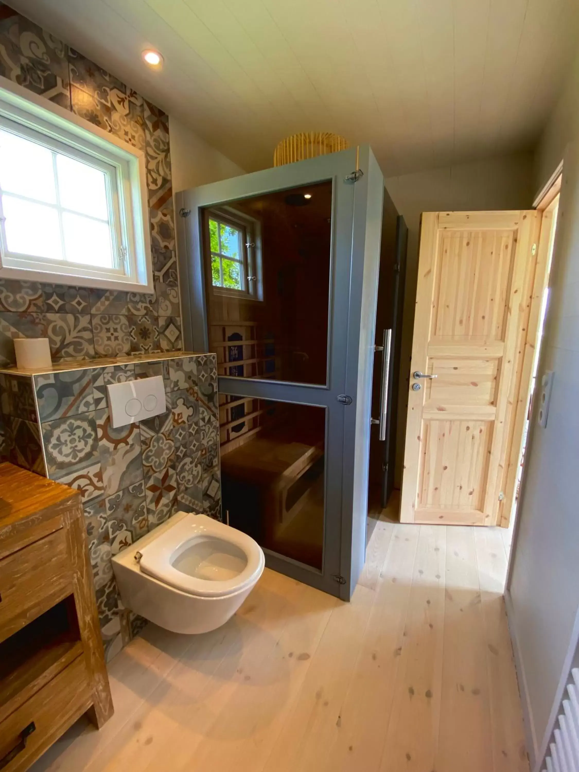 Toilet, Bathroom in De Heeren Hoeve Carpe Diem