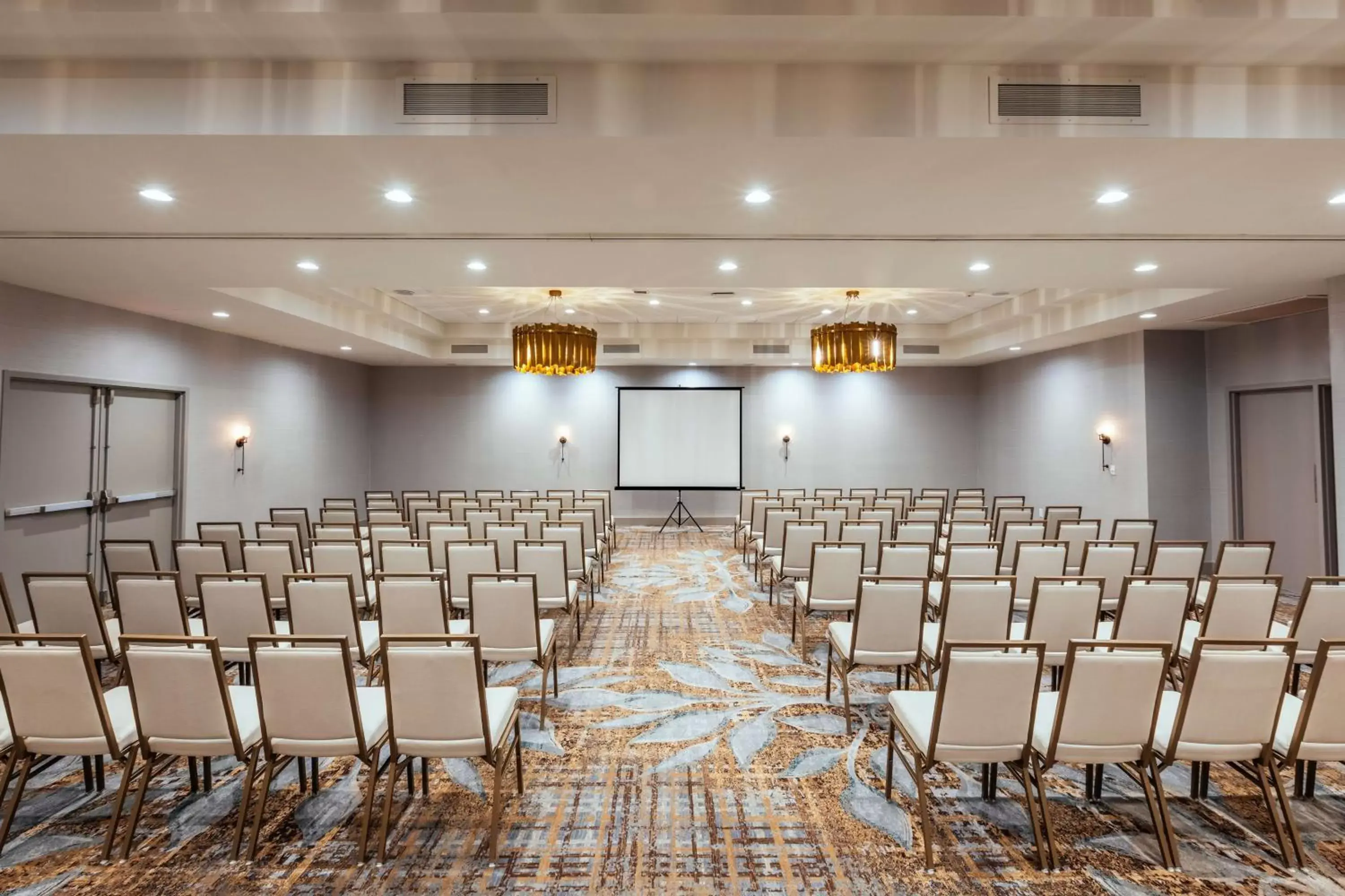 Meeting/conference room in Somerset Hills Hotel, Tapestry Collection by Hilton