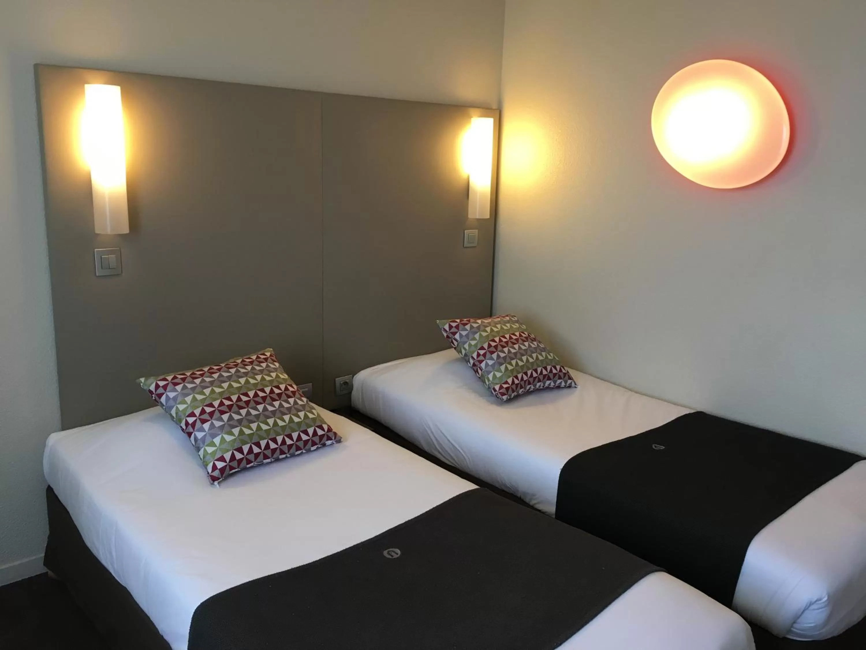 Superior Twin Room in Campanile Marne-la-Vallée - Bussy Saint-Georges