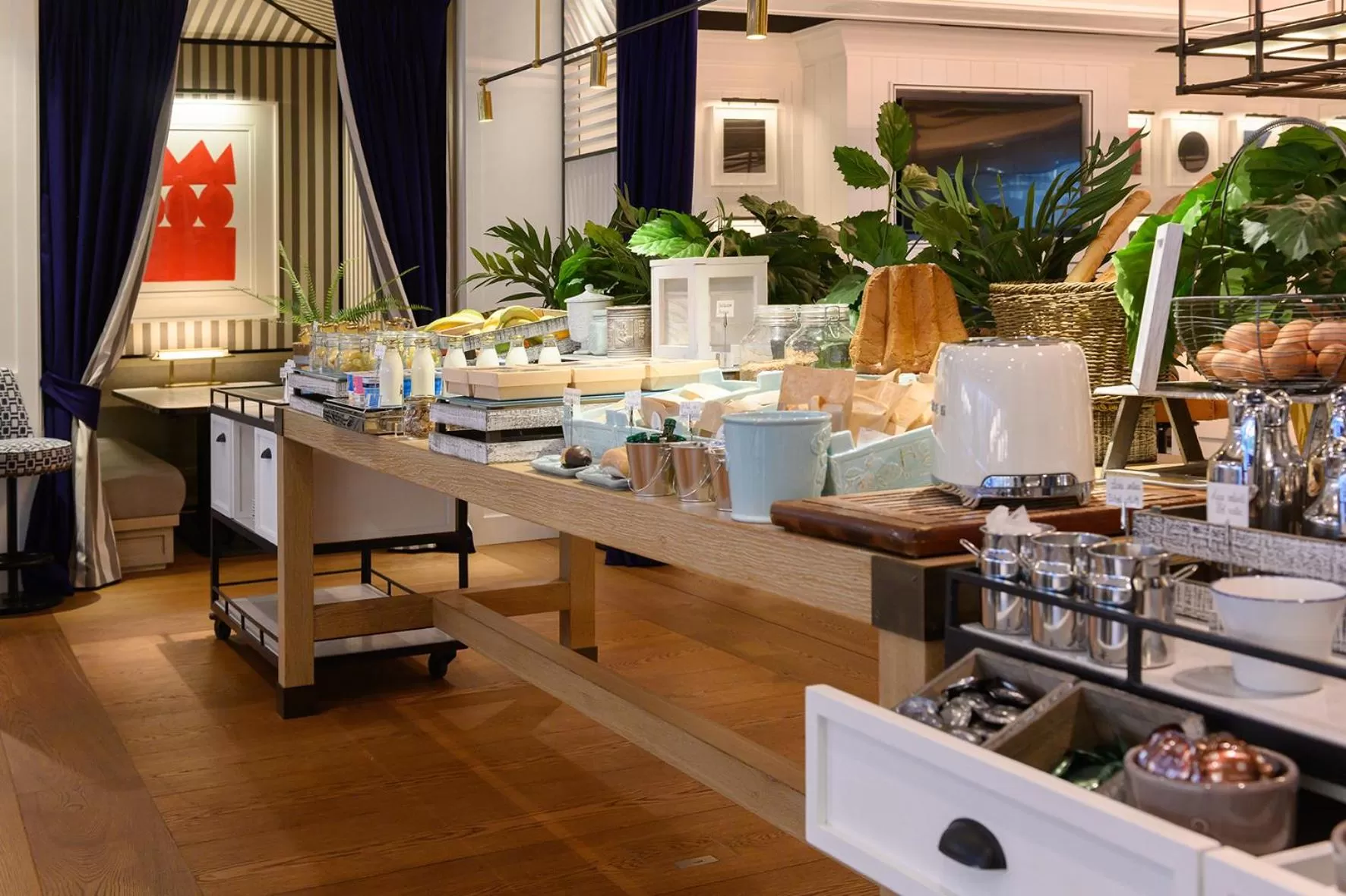 Restaurant/places to eat in Seventy Barcelona