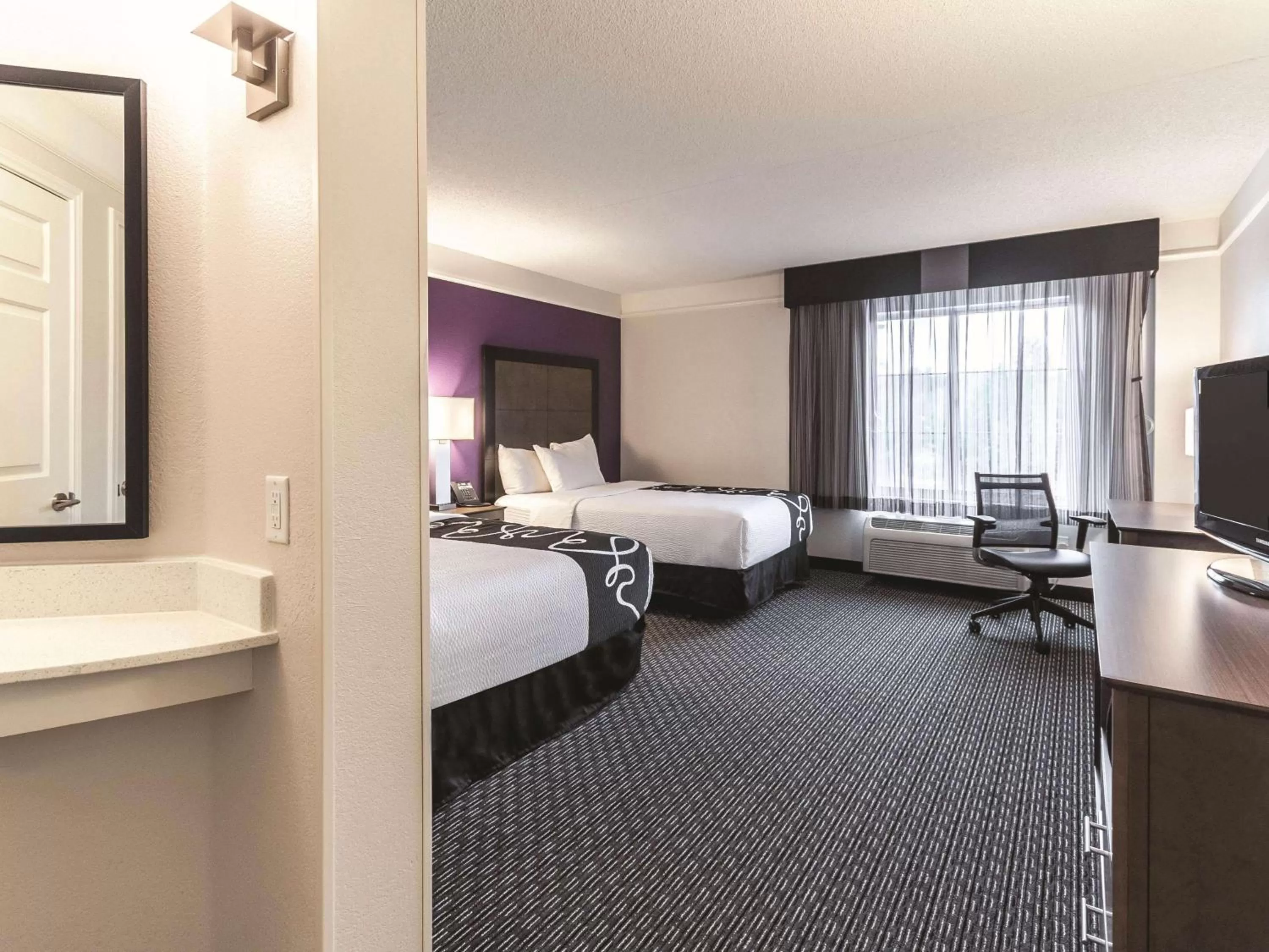 Photo of the whole room, Bed in La Quinta by Wyndham Grand Junction Airport