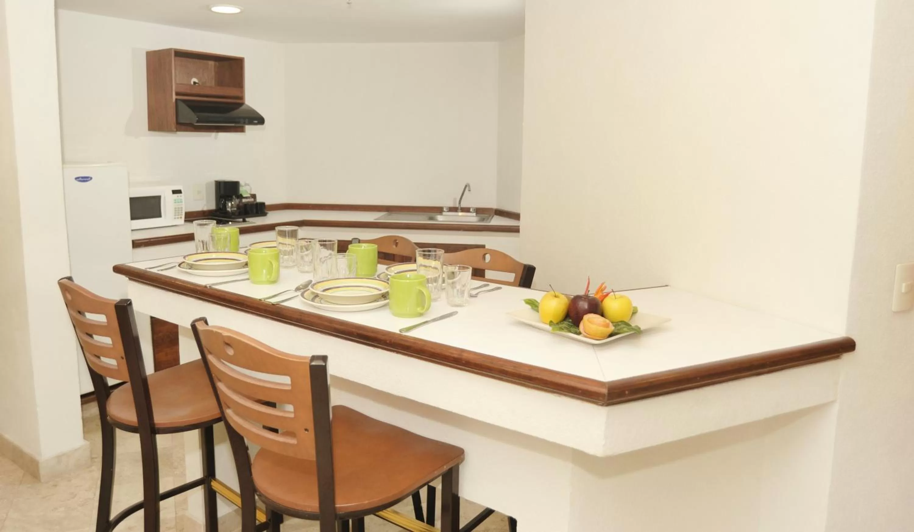 Photo of the whole room in Gamma Plaza Ixtapa