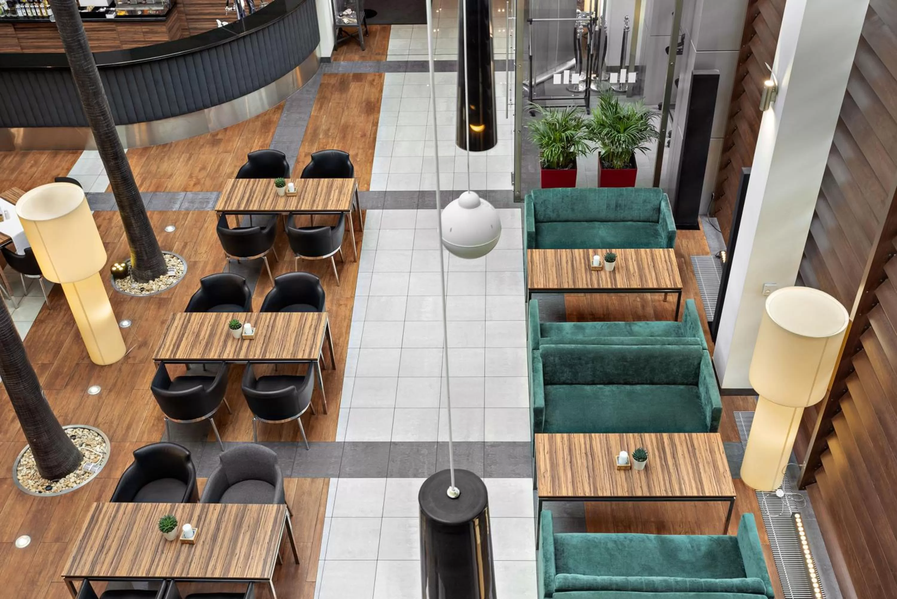 Restaurant/places to eat in Hotel Moderno Poznań