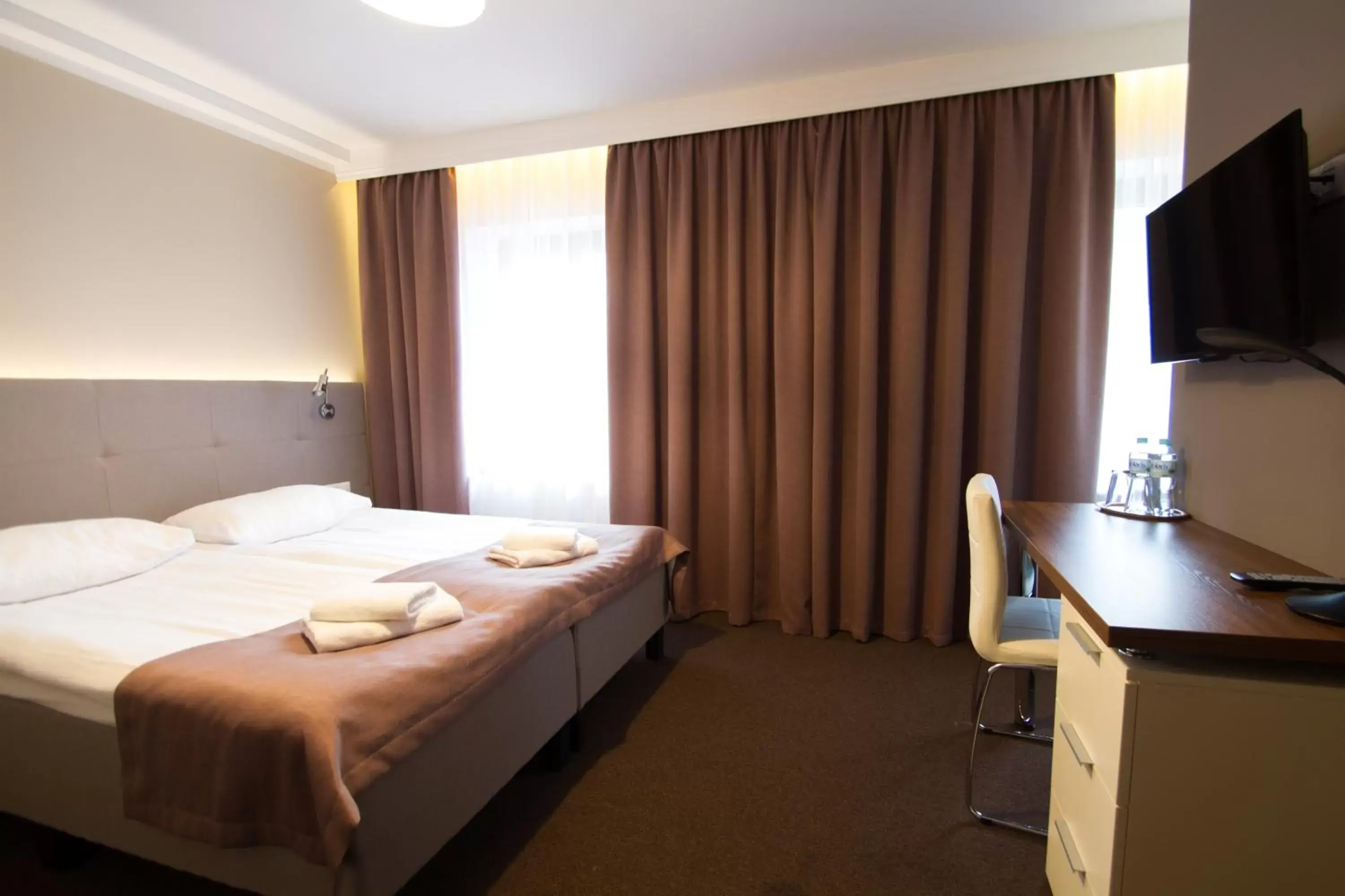 Superior Twin Room with City View in Hotel Kolorowa Superior Twin Room with City View in Hotel Kolorowa