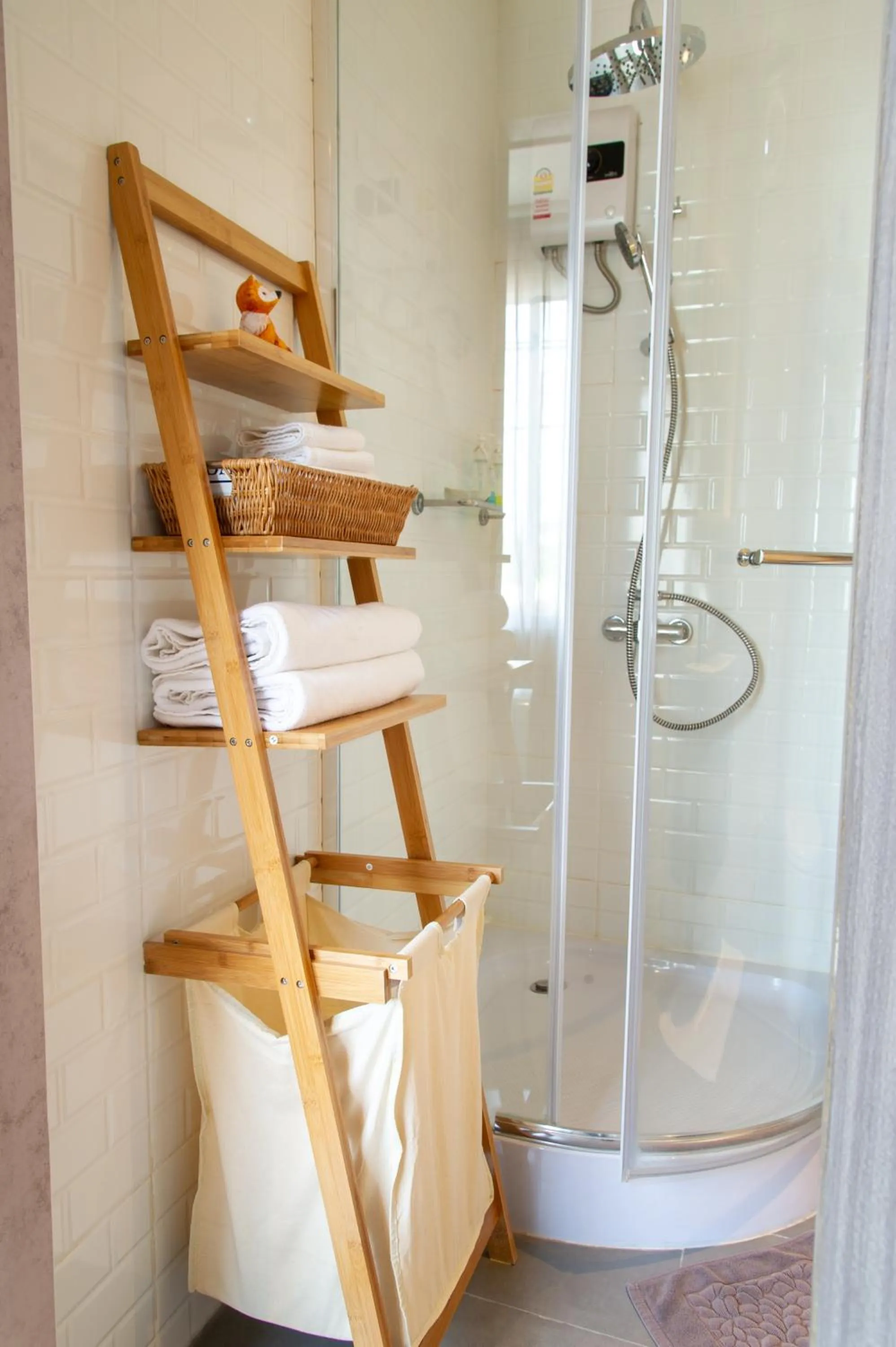 Bathroom in Chala Number 2 Art and Gallery