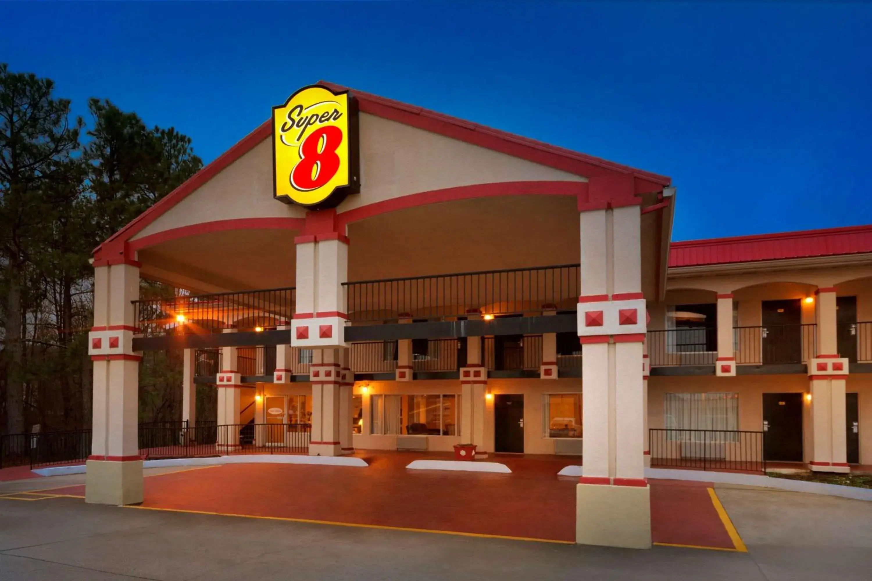 Property Building in Super 8 by Wyndham College Park/Atlanta Airport West