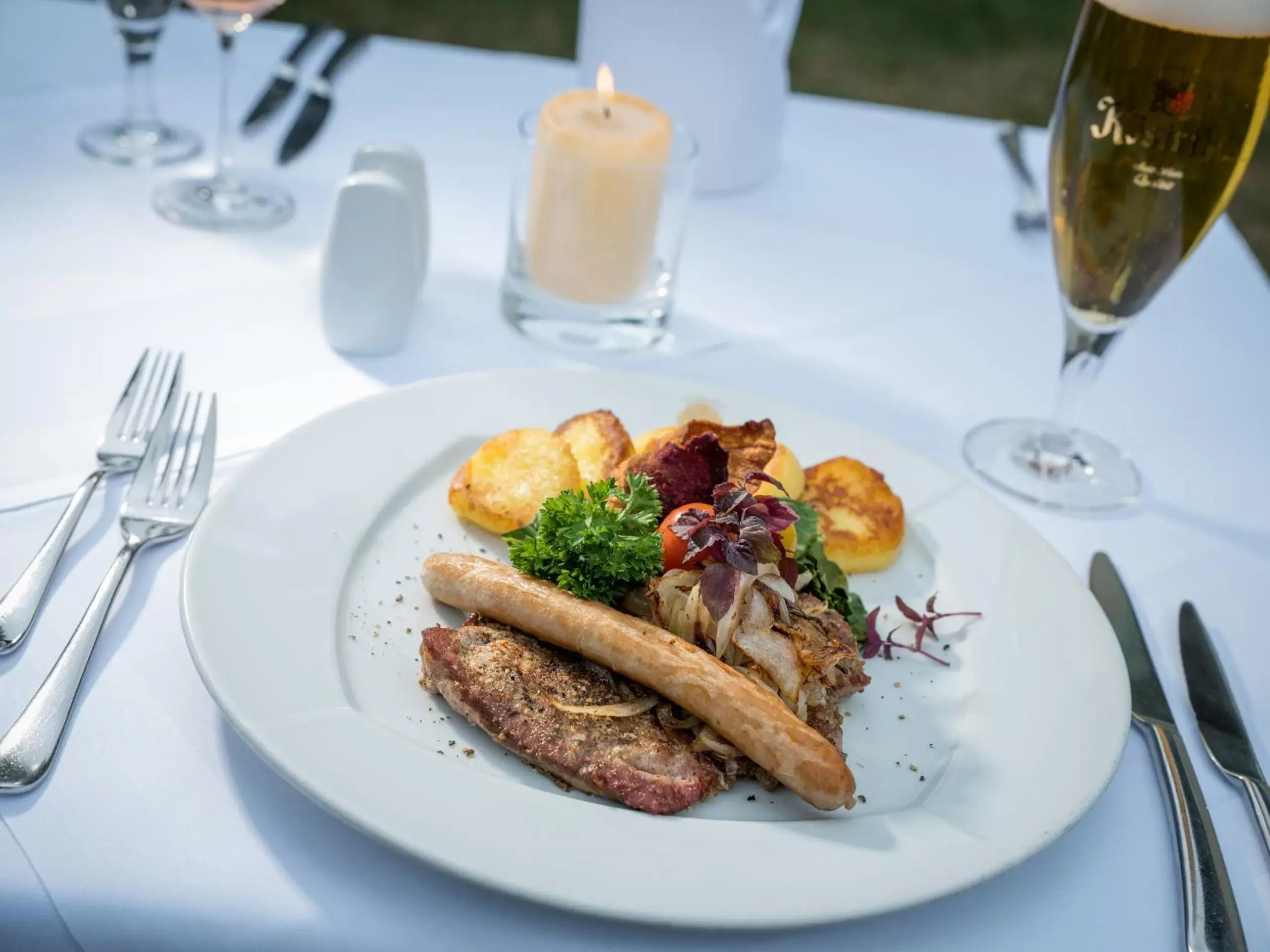 Food and drinks, Lunch and Dinner in Hotel Linderhof