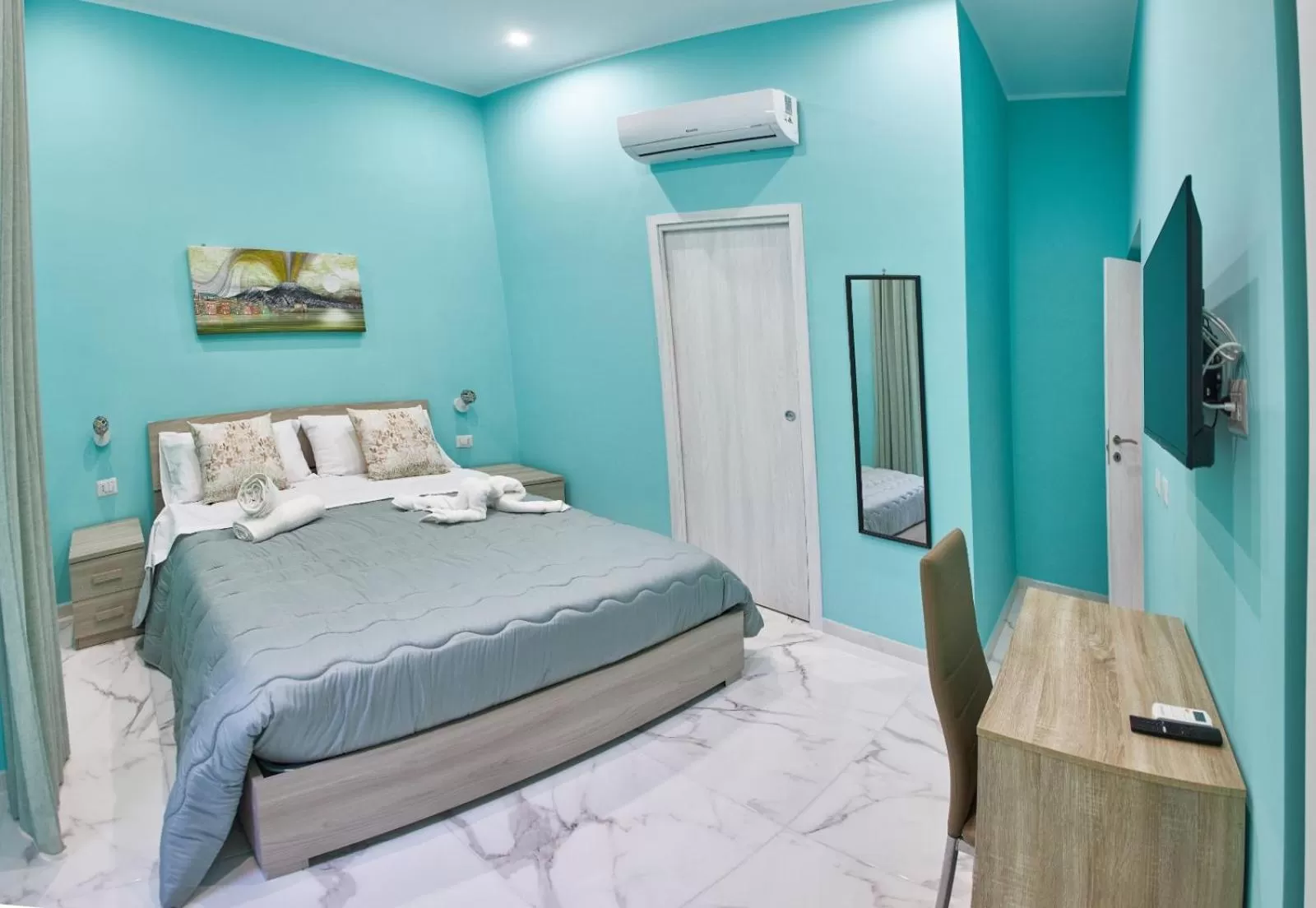 Bed in B&B Dint 'o core e Napule