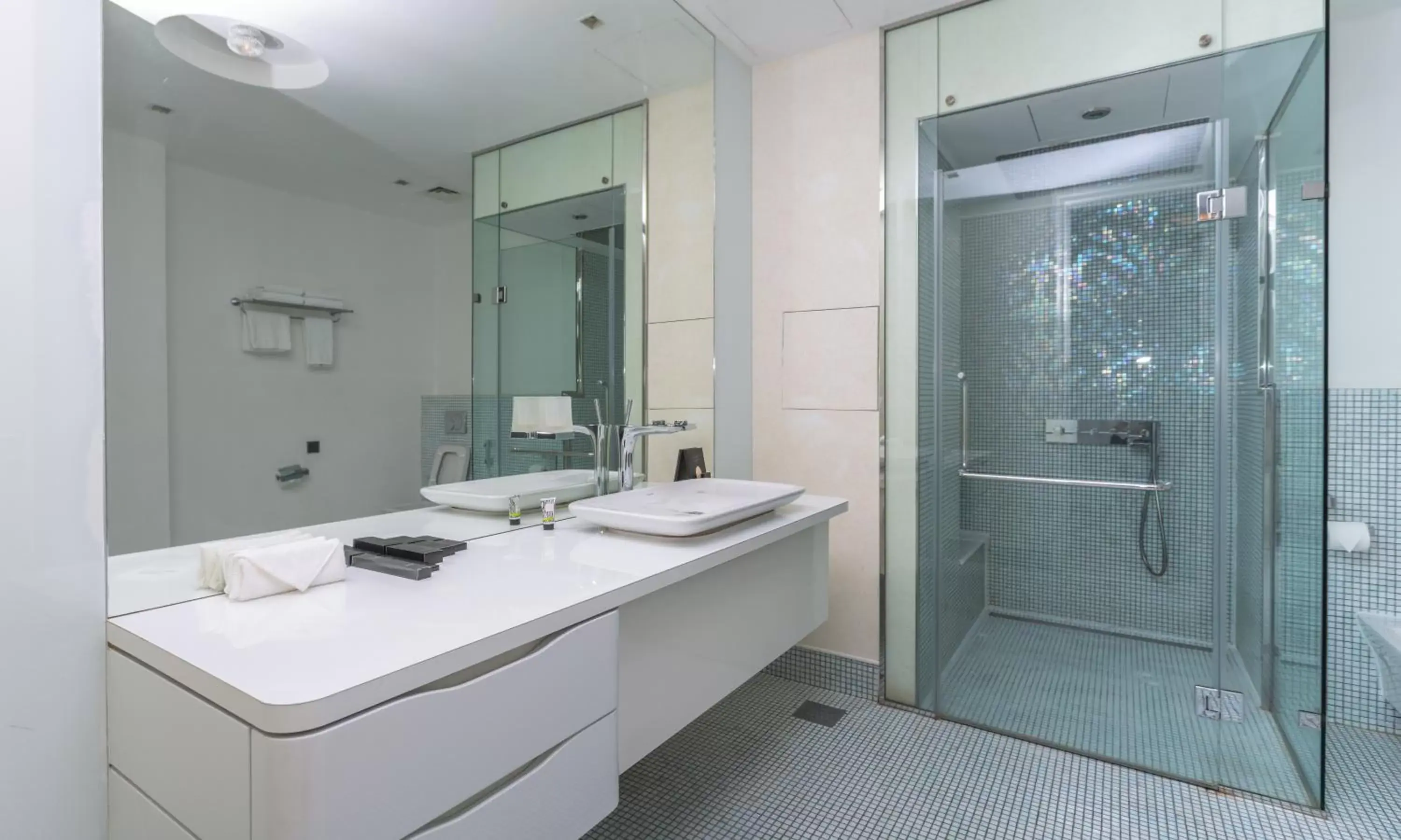 Bathroom in Ezdan Hotels Doha