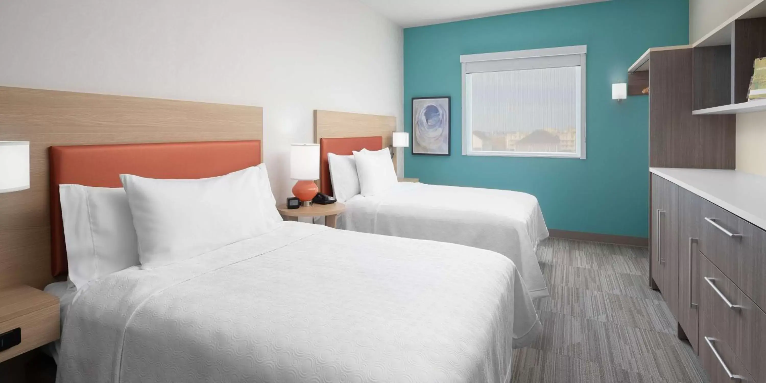 Bed in Home2 Suites by Hilton Ocean City Bayside