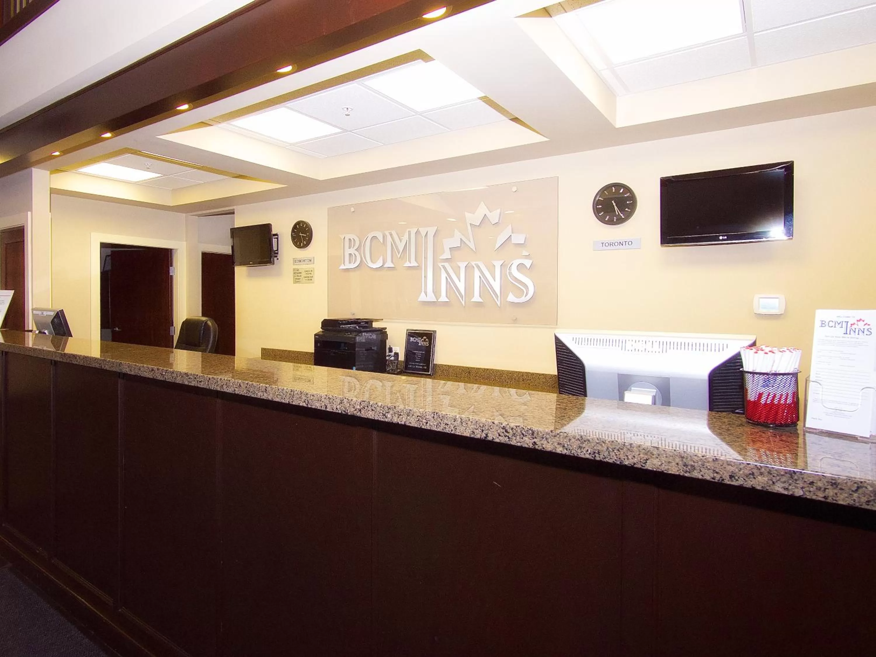 Lobby or reception in BCMInns - Lac La Biche