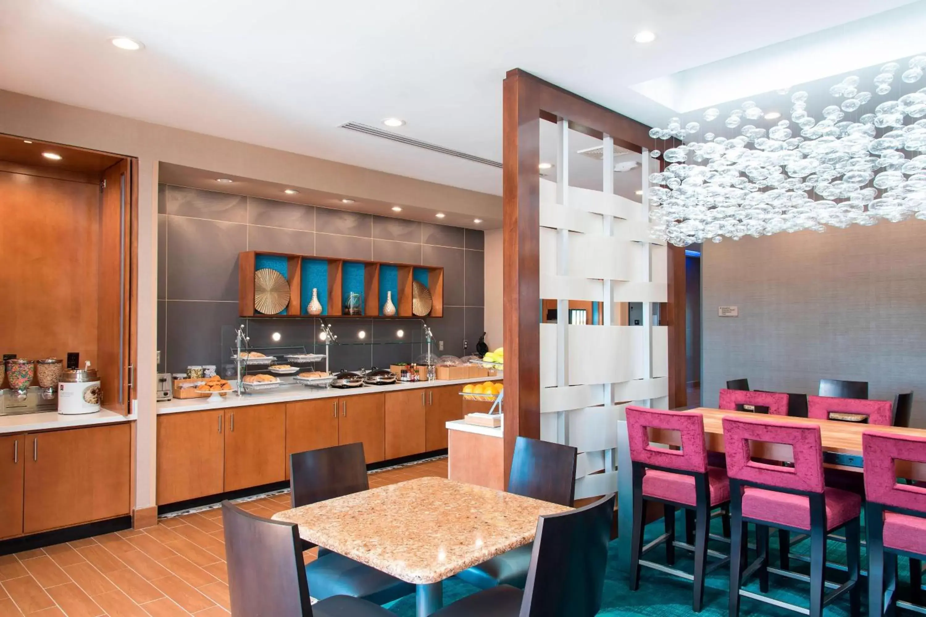 Breakfast, Restaurant/Places to Eat in SpringHill Suites Houston Sugarland